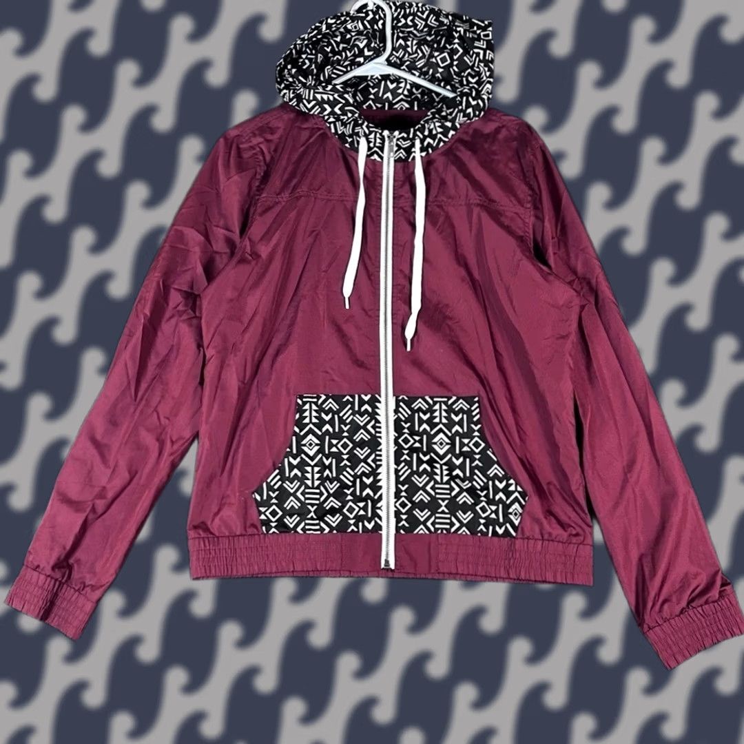 Empyre VINTAGE? EMPYRE Windbreaker Jacket Burgundy Geometric Hooded Zip Up Women’s Size L purple Nylon Jacket Womens L Zip Up Geometric Burgundy Windbreaker Size L / US 10 / IT 46 - 1 Thumbnail