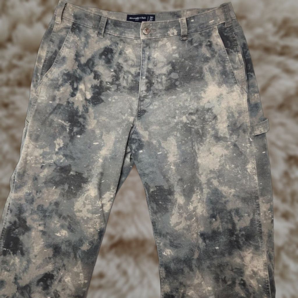 VINTAGE Abercrombie & Fitch Carpenter Pants Mens 34x27 Gray Camouflage Baggy Raw Hem