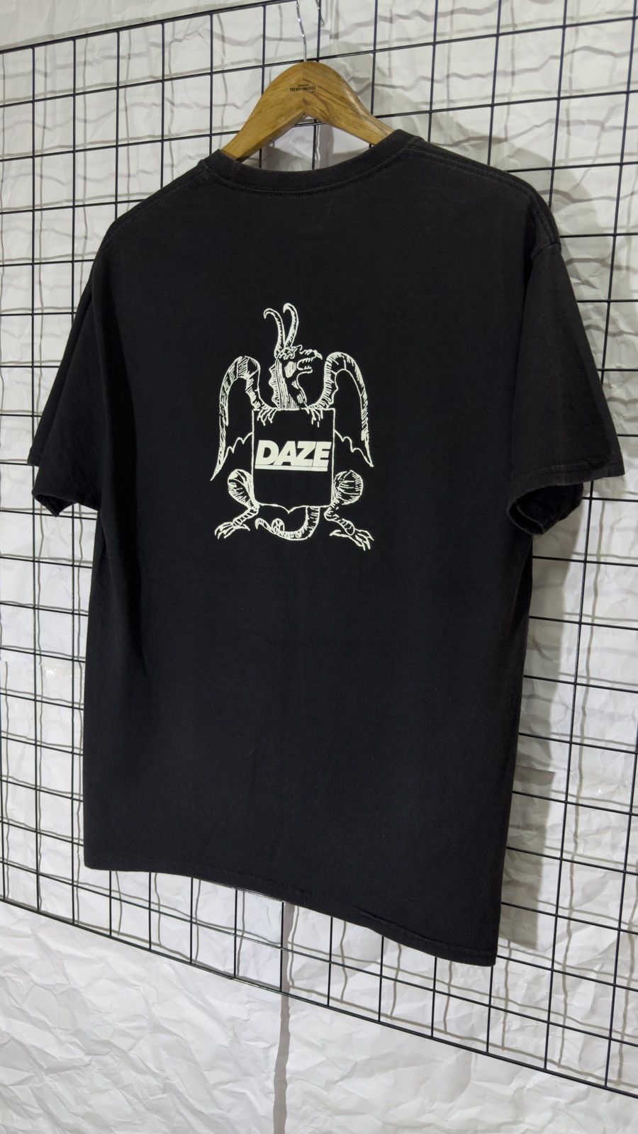 Band Tees Super structured hardcore "daze" label record band tee shirt Size US L / EU 52-54 / 3 - 6 Thumbnail