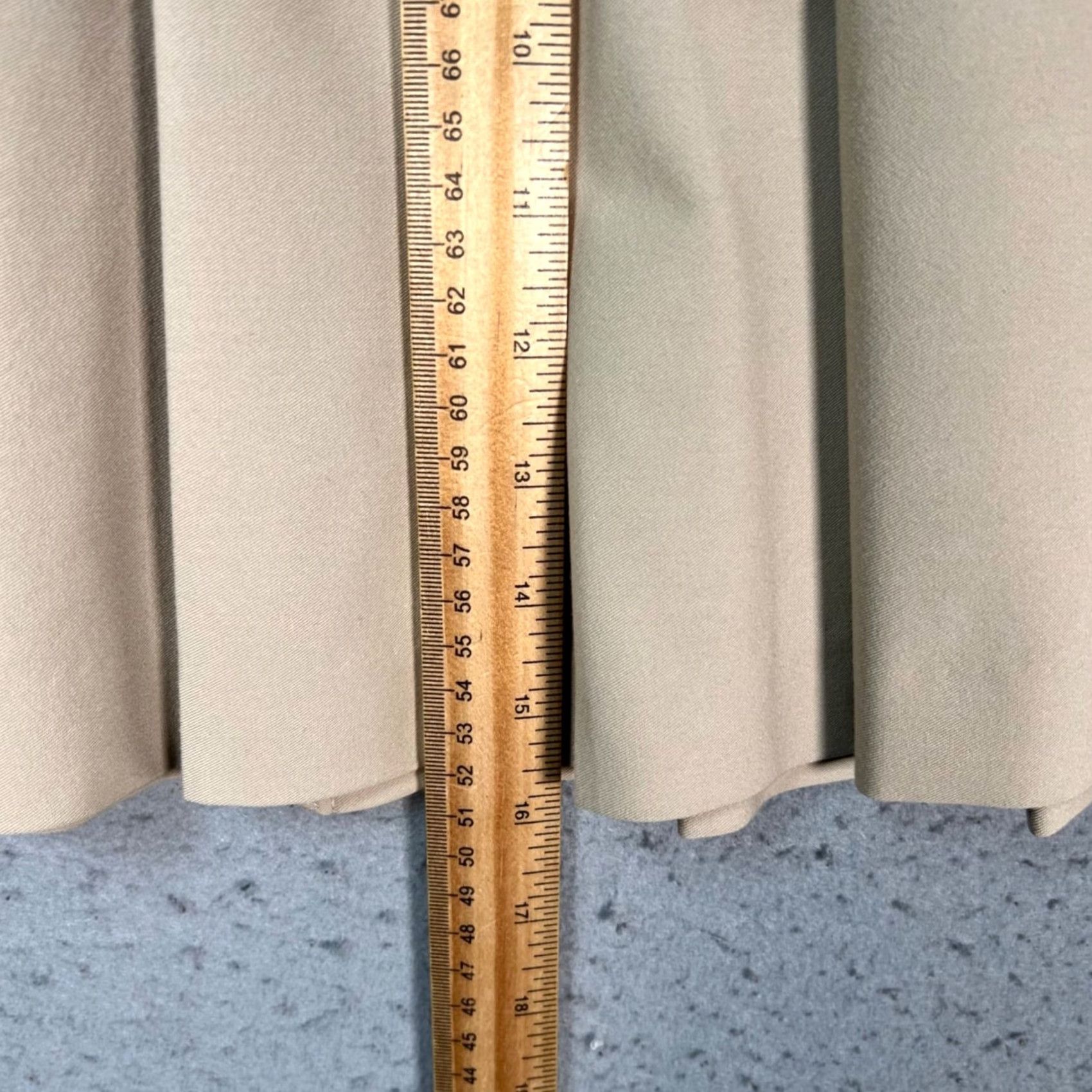 Vintage Sunday Best Beige Pleated Mini Skirt Womens 4 Recycled Polyester Blend Wool? No—Polyester Blend Skirt Casual Summer Spring Short 4 Womens Size 27" / US 4 / IT 40 - 6 Thumbnail