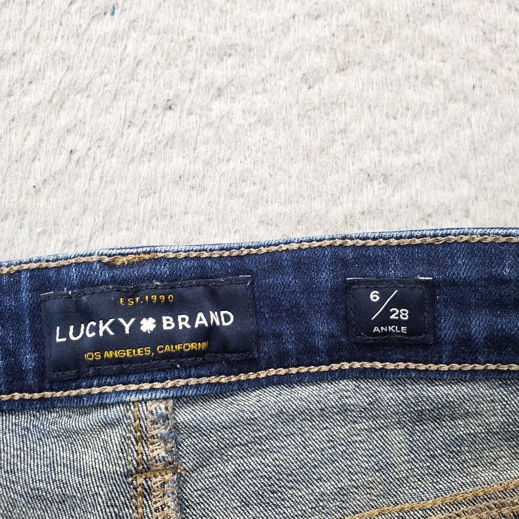 Lucky Brand Lucky Brand Ava Skinny Jeans Womens Size 6 Navy Denim 26" Inseam Regular Fit Frayed Hem 14.5" Waist Across Waxed Whiskered Denim Size 28" / US 6 / IT 42 - 6 Thumbnail