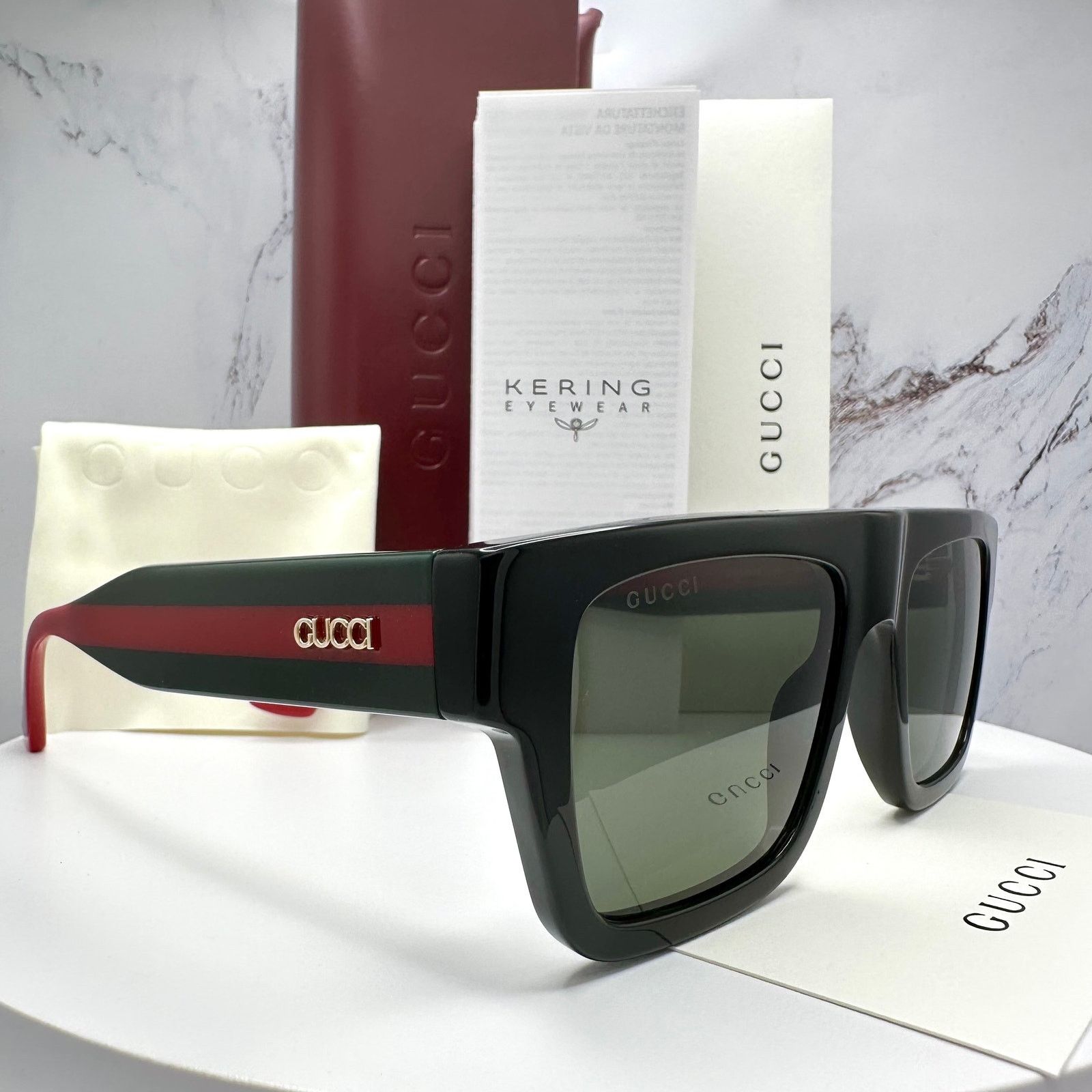 New GUCCI Sunglasses Black Classic Web Arm Authentic 2025
