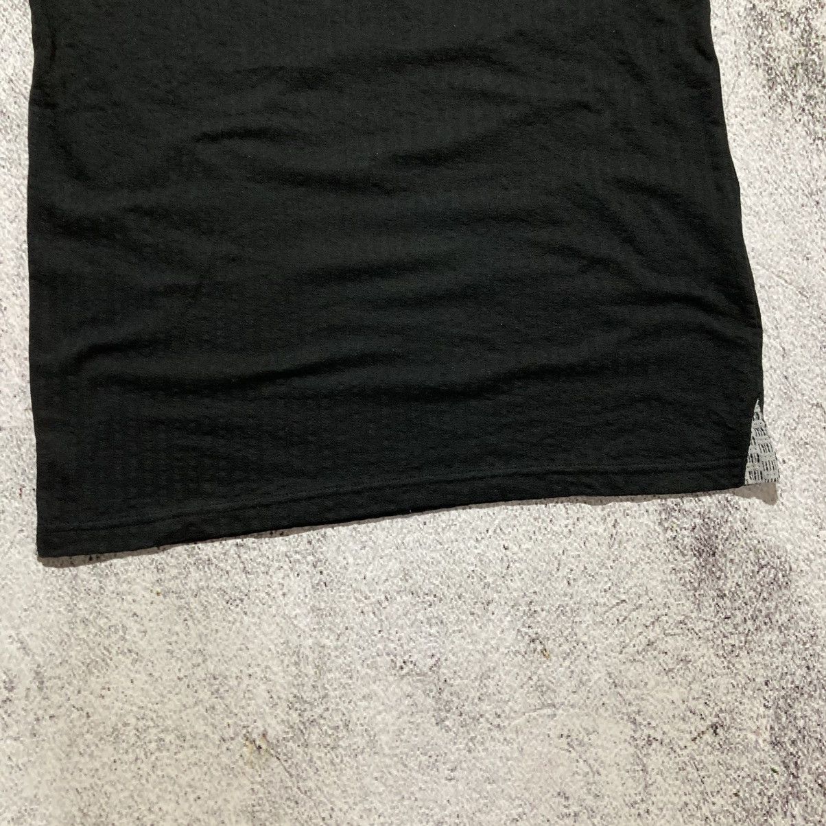 Japanese Brand 2000s T&C Surf Pocket Logo Traditional Tee Gothic Punk Style Size US M / EU 48-50 / 2 - 8 Thumbnail
