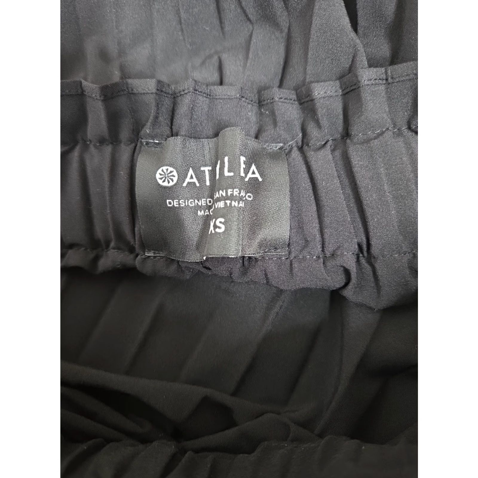 Athleta Athleta Women's Skirt XS Black Knee Length Pleated A-Line Midi Hayes Size 26" / US 2 / IT 38 - 4 Thumbnail