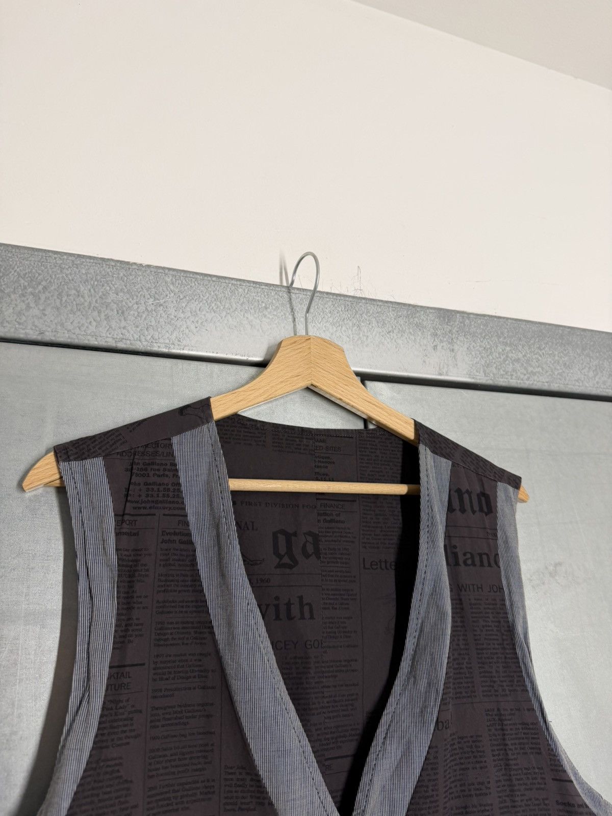 John Galliano Vintage 00s John Galliano Gazette Reversibel Vest Size US L / EU 52-54 / 3 - 4 Thumbnail