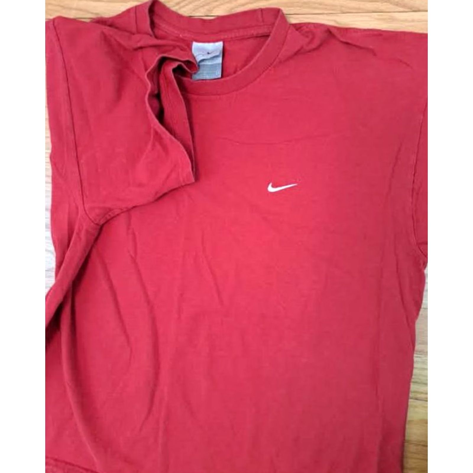 Nike VINTAGE Nike T-Shirt Men L Red 90s Solid Short Sleeve Shirt Size US L / EU 52-54 / 3 - 3 Thumbnail
