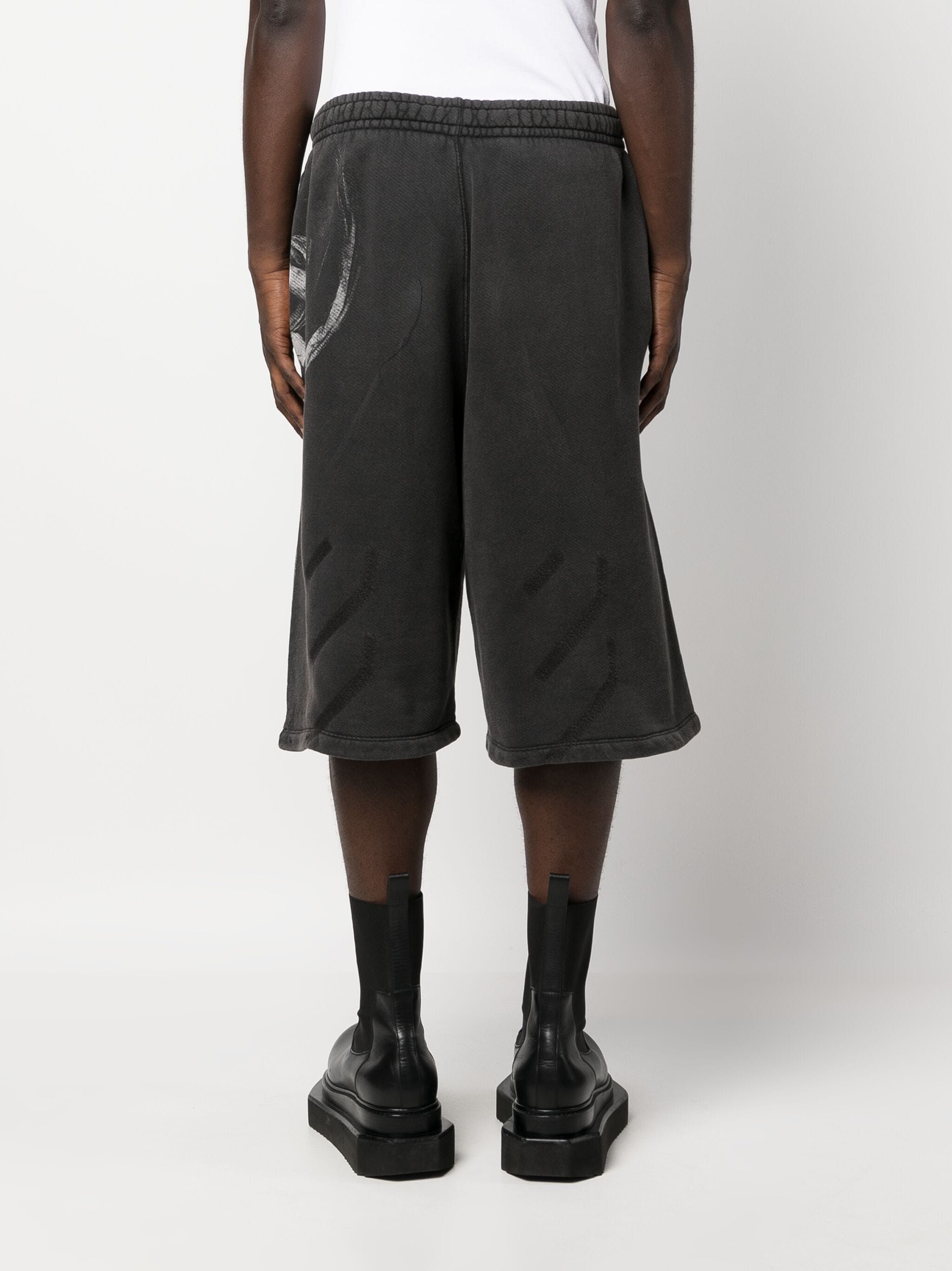 Off-White o1in1s1024 Q:1 / Bw S.Matthew Over Sweatshorts in Black Size US 34 / EU 50 - 3 Thumbnail