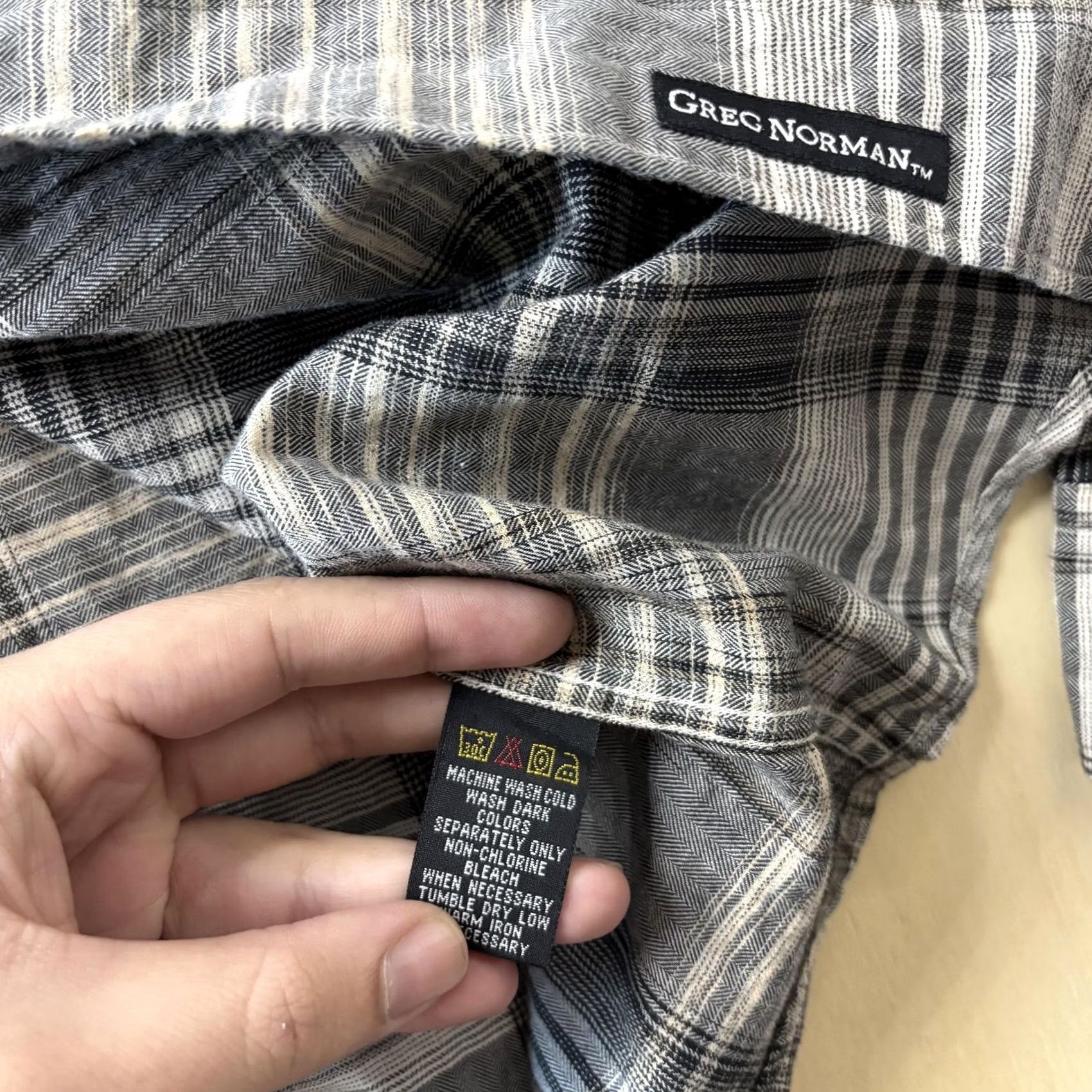 Vintage Greg Norman Collection Shirt Mens Large Gray Plaid Long Sleeve Cotton Button Up Size US L / EU 52-54 / 3 - 4 Thumbnail
