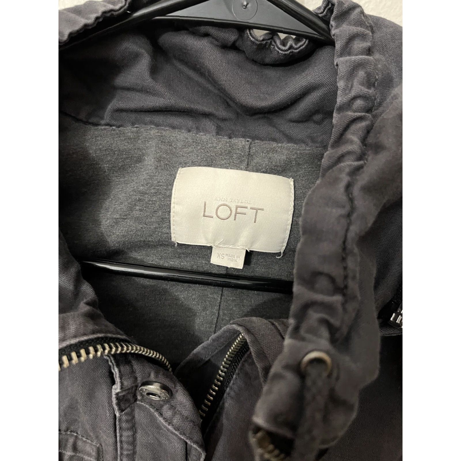 Ann Taylor VINTAGE Ann Taylor Loft Grey Utility Winter Jacket with Faux Fur Hood XS Womens Size XS / US 0-2 / IT 36-38 - 2 Thumbnail