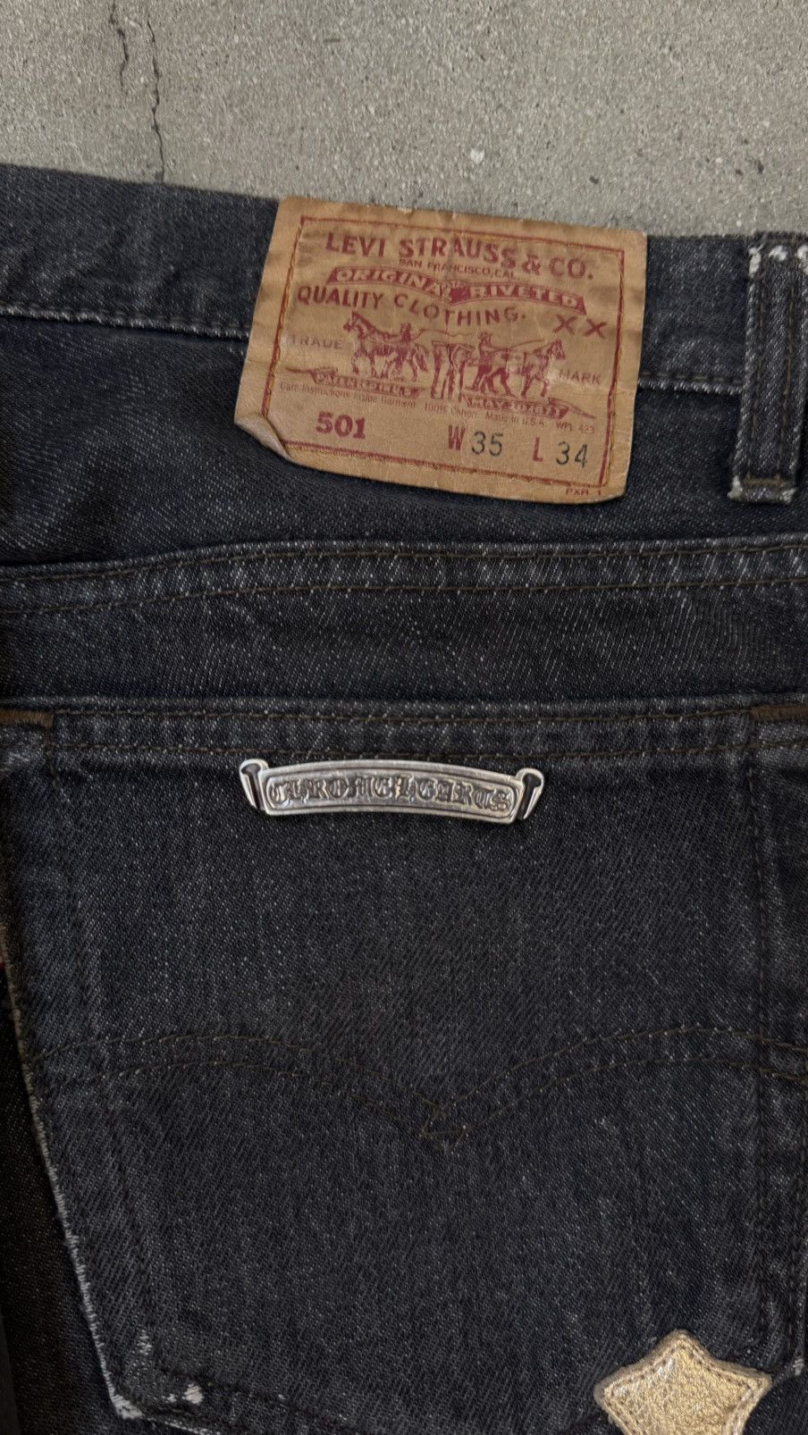 Chrome Hearts RARE!!! CHROME HEARTS LEVI'S BLACK DENIM "GOLD CROSSES" Size US 33 - 12 Thumbnail