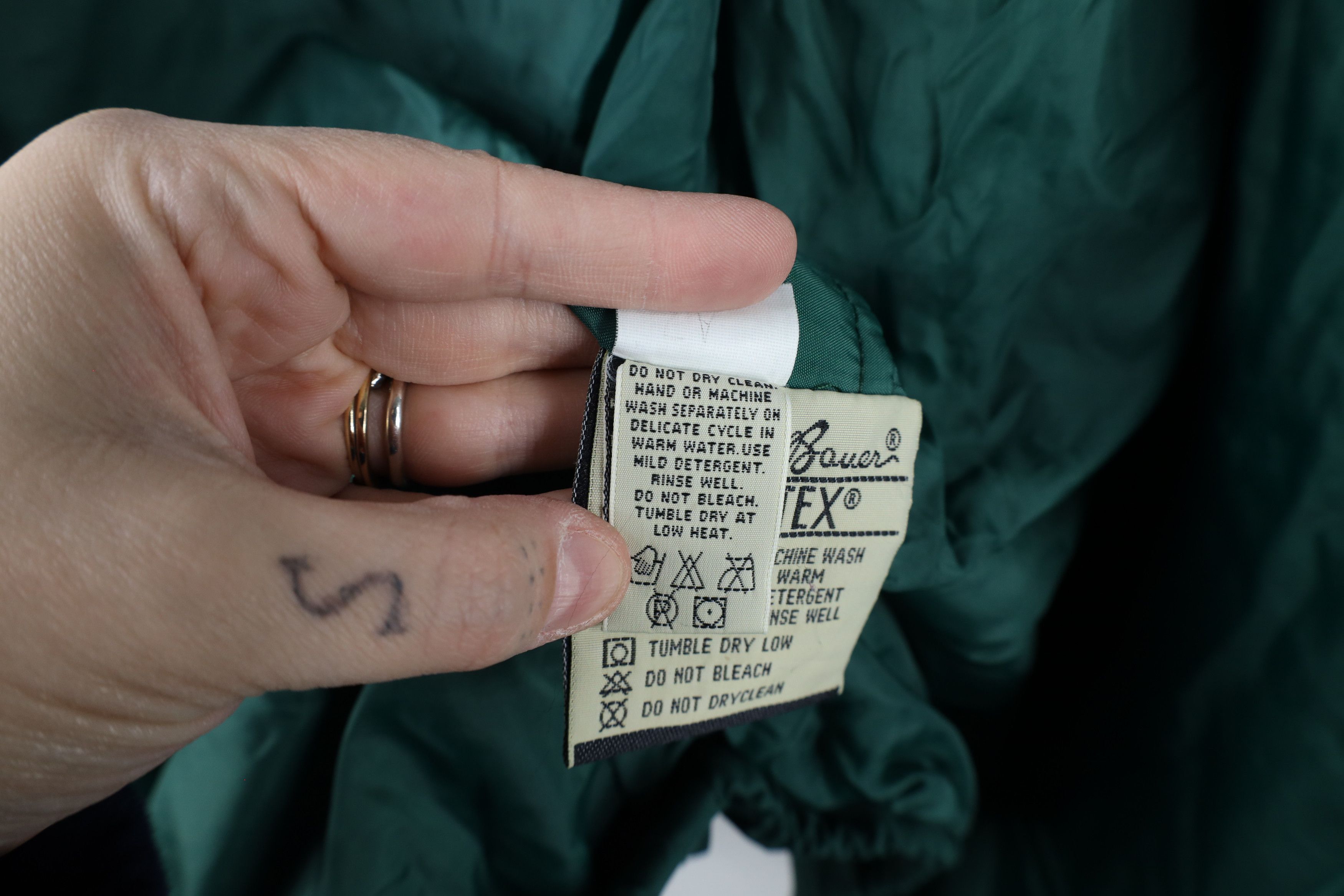 Eddie Bauer × Vintage Vintage 90s Eddie Bauer Waterproof Hooded Rain Jacket Size XL / US 12-14 / IT 48-50 - 11 Thumbnail