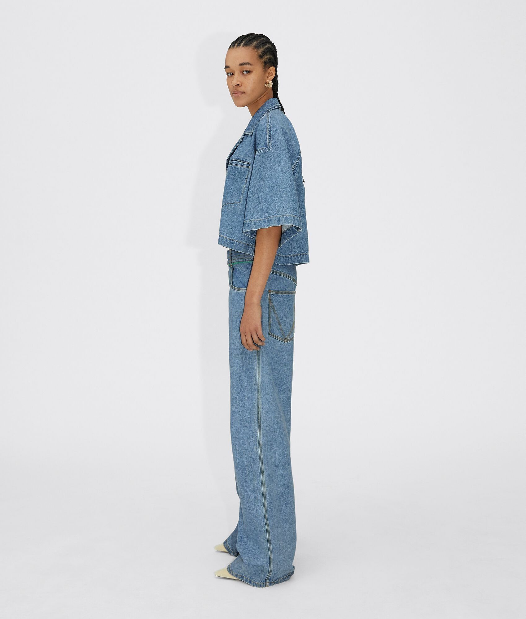 Bottega Veneta o1n1vont0325 Denim Trouser in Light Bleach Size 24" / US 00 / IT 34 - 2 Thumbnail
