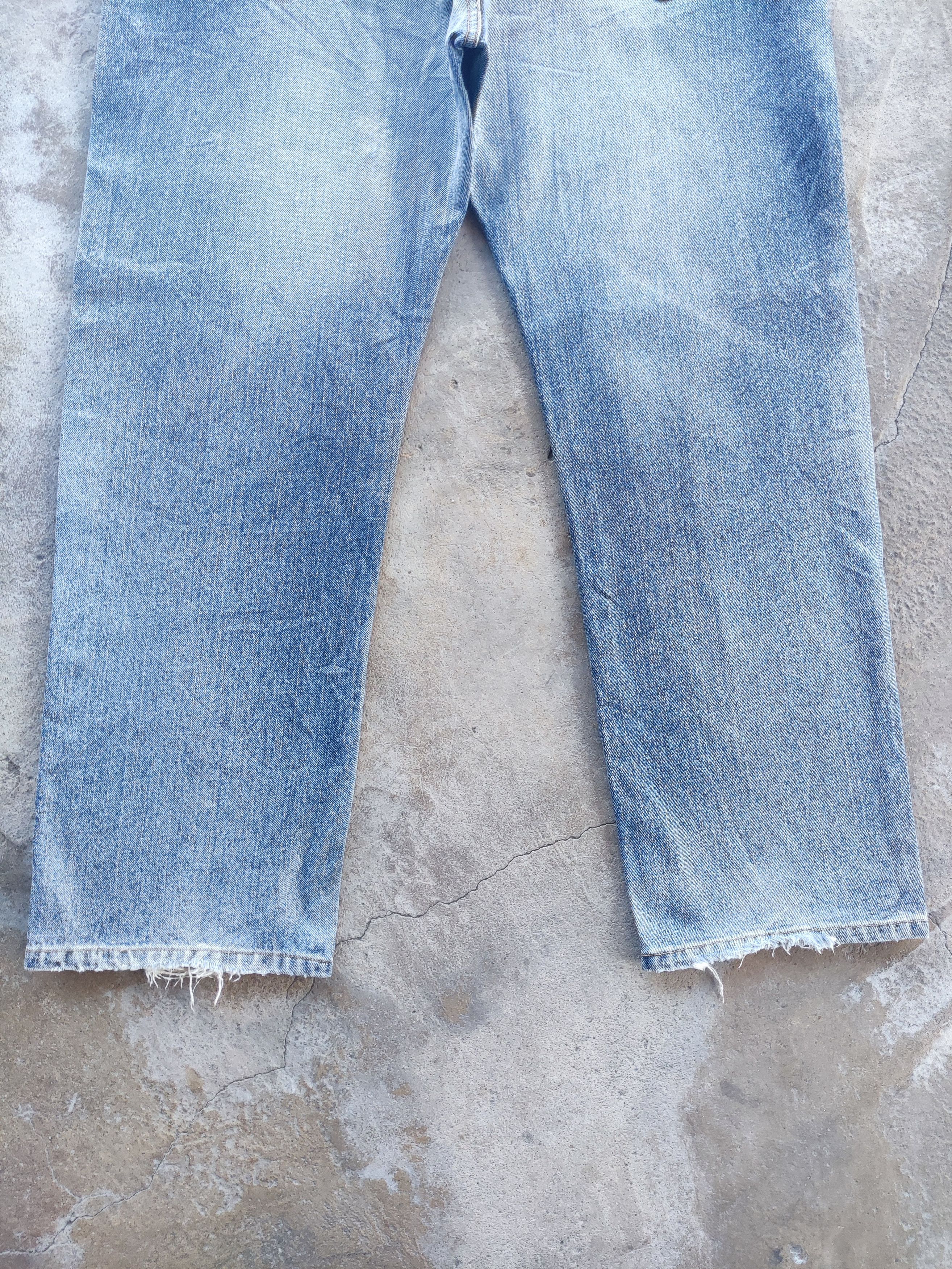 Japanese Brand Vintage Japanese Brand Baggy Denim Distressed Faded Pants Size US 37 - 11 Thumbnail