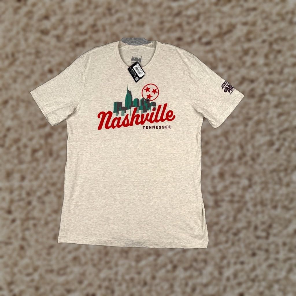 Vintage Legends Global Merchandise Indycar Nashville Grand Prix Shirt Adult Large Beige Short Sleeve Crew Neck T-Shirt Men’s Car Racing Logo All Seasons 2020s Size US L / EU 52-54 / 3 - 1 Thumbnail