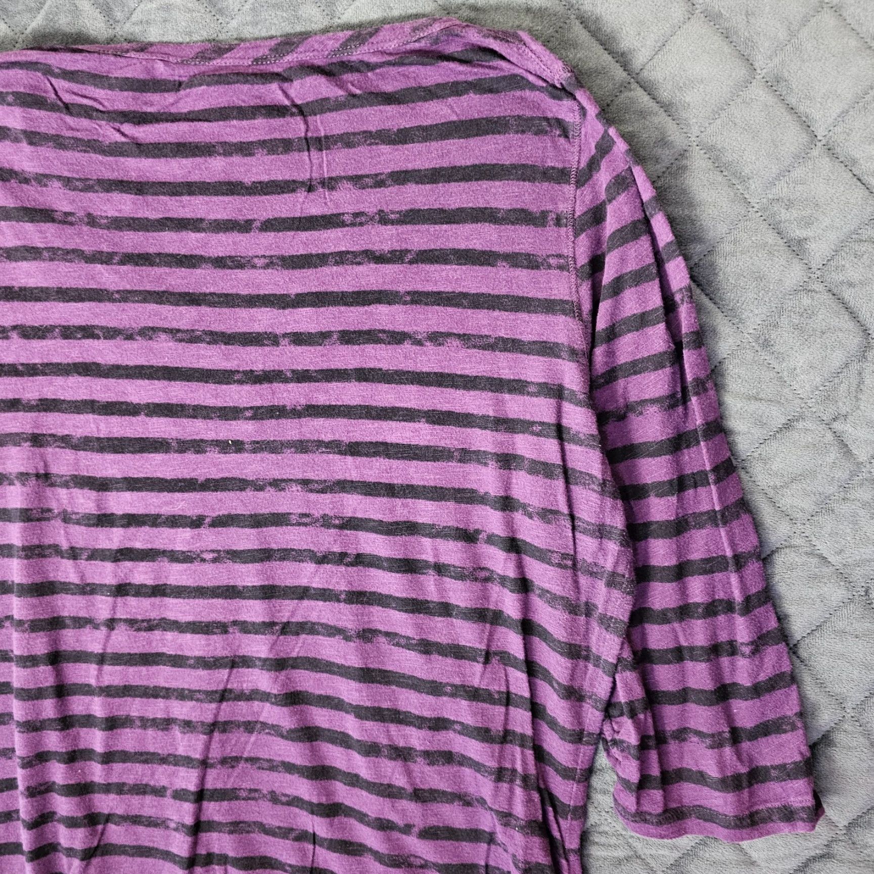 Calvin Klein Calvin Klein Jeans Blouse Women’s V Neck Long Sleeve Purple Stripe Casual Split Size L / US 10 / IT 46 - 8 Thumbnail