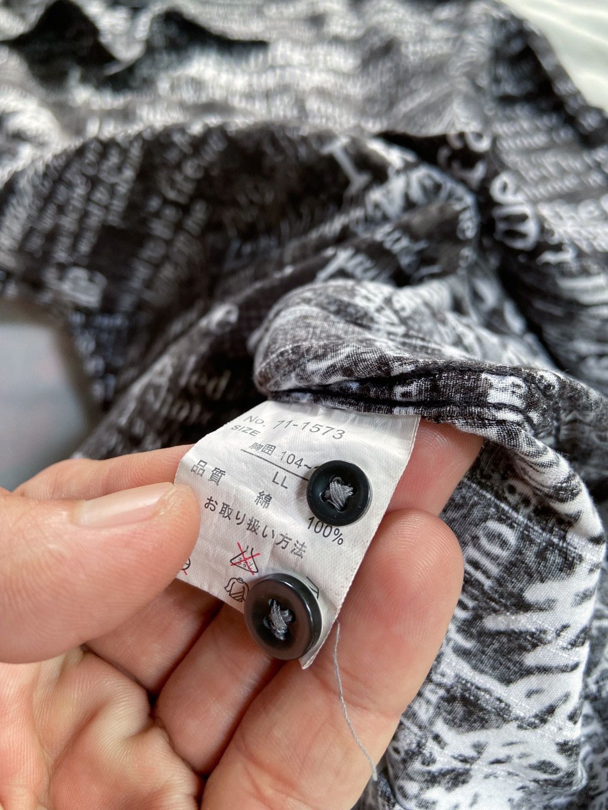 14th Addiction SPLENDID SATISFACTION ARCHIVE TYPE WRITER BUTTON DOWN SHIRT Size US XL / EU 56 / 4 - 10 Thumbnail