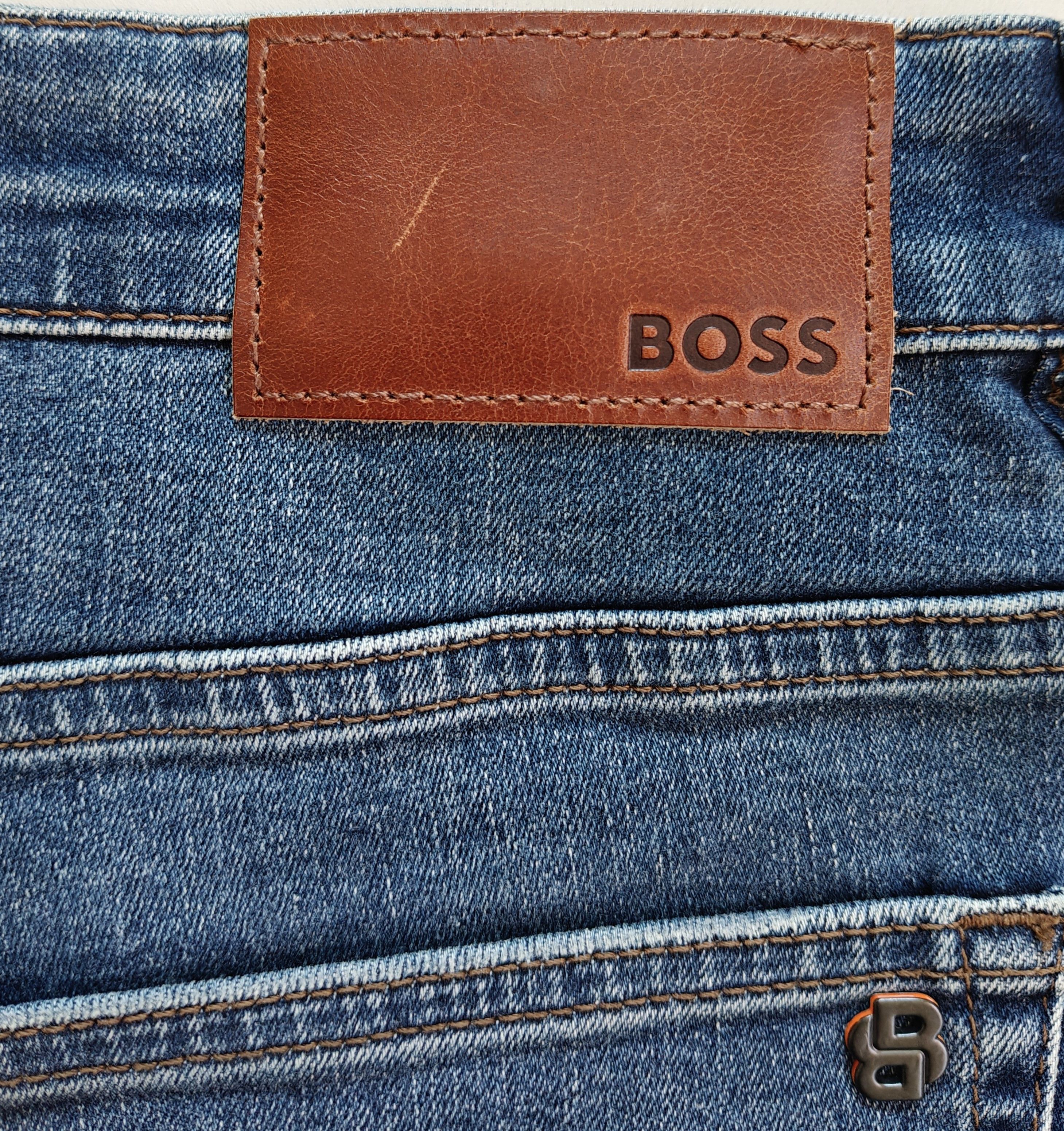 Hugo Boss HUGO BOSS DELAWARE Slim fit men's Jeans Free Shipping T/6123 Size US 34 / EU 50 - 9 Thumbnail
