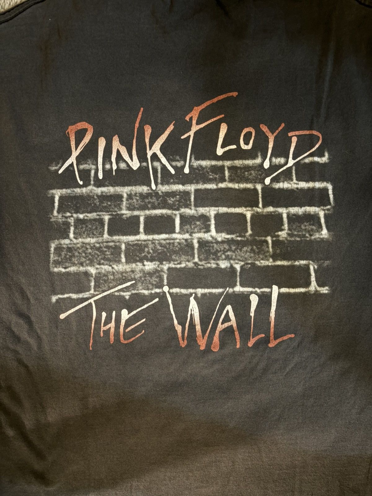 Pink Floyd Pink Floyd The Wall Vintage T Shirt Size L Fits Medium Size US M / EU 48-50 / 2 - 6 Thumbnail