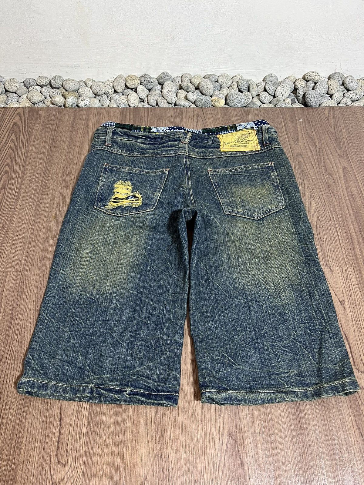 20471120 × Japanese Brand Jouer Aux Echecs double waist mudwash distressed denim jorts Size US 31 - 4 Thumbnail