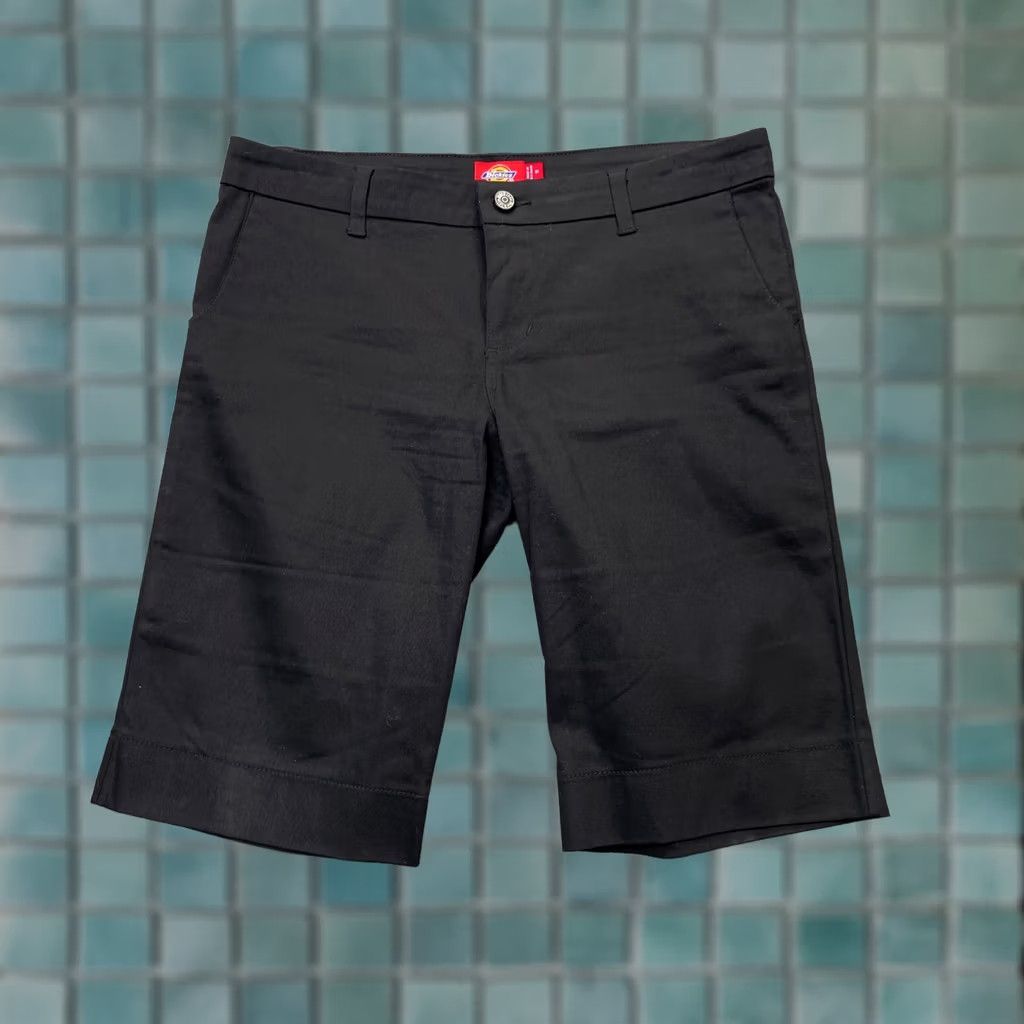 Dickies VINTAGE Dickies Shorts Womens 11 Black Chino Classic Skater Outdoor Grunge y2K Workwear Size 32" / US 10 / IT 46 - 1 Thumbnail