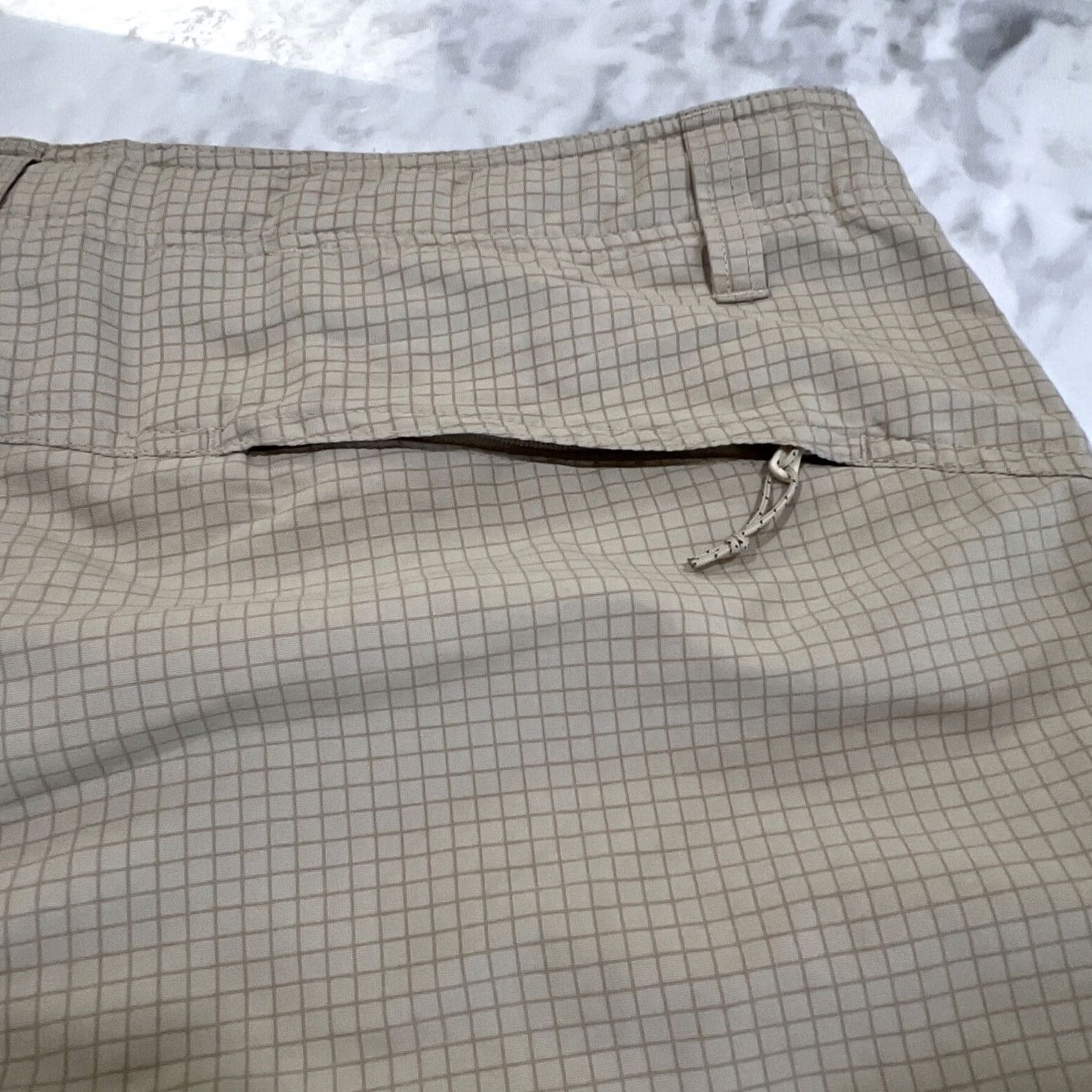 Patagonia Patagonia Shorts Men’s 36 Lightweight Nylon Cargo Button Fly Drawstring Checker Cargo Pocket Summer Outdoor Mens Regular Daywear Shorts Size US 36 / EU 52 - 6 Thumbnail