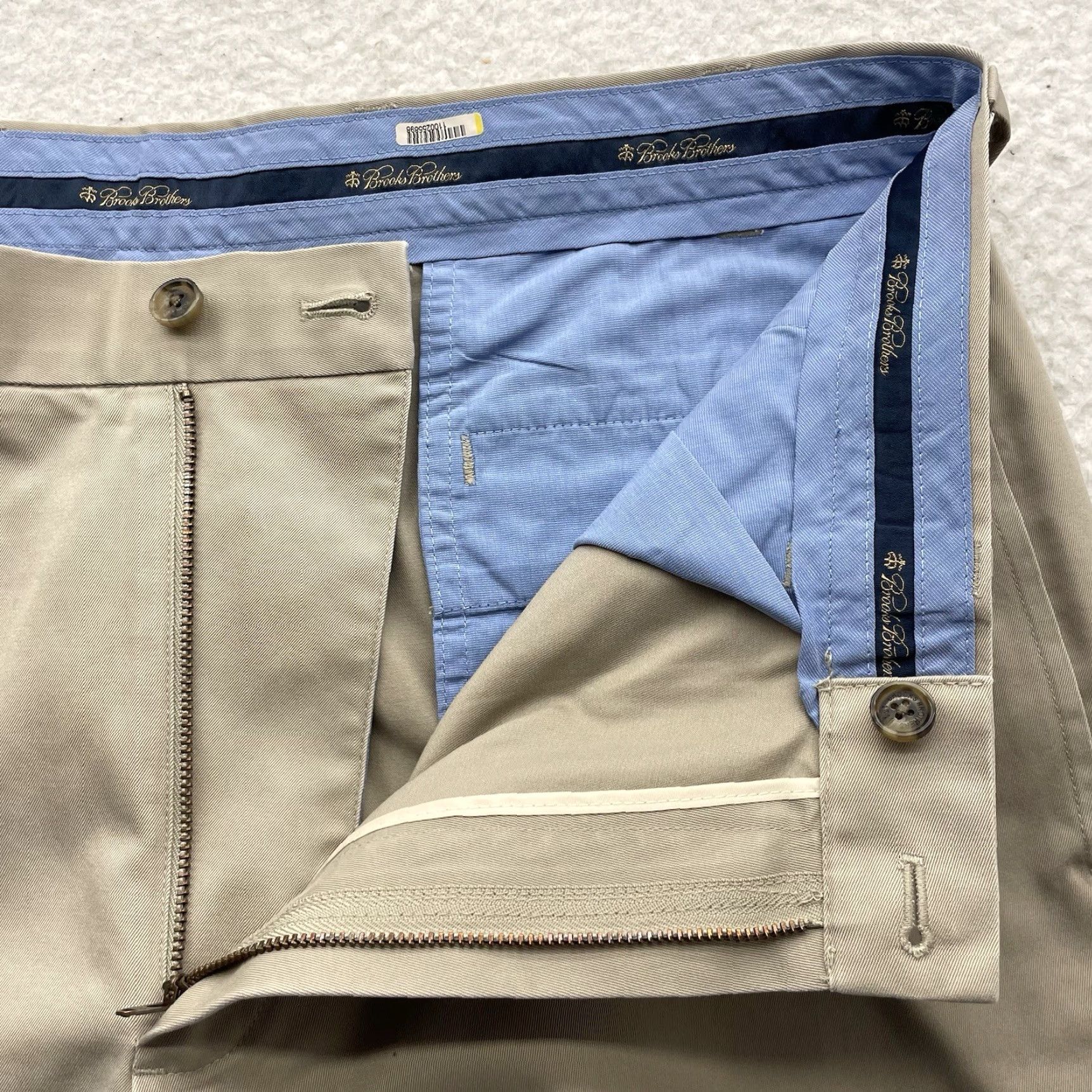 Brooks Brothers Brooks Brothers Chino Pants Mens 36x31 Hudson Light Weight Creased / Beige / Twill / Regular Fit / Flat Front / Button ZIP / Pants / Men Size US 36 / EU 52 - 4 Thumbnail