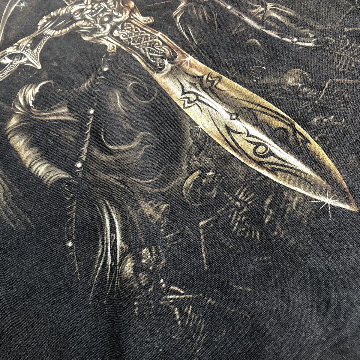 Vintage Tshirt rock chang vintage prints skull and crossbones Size US M / EU 48-50 / 2 - 4 Thumbnail