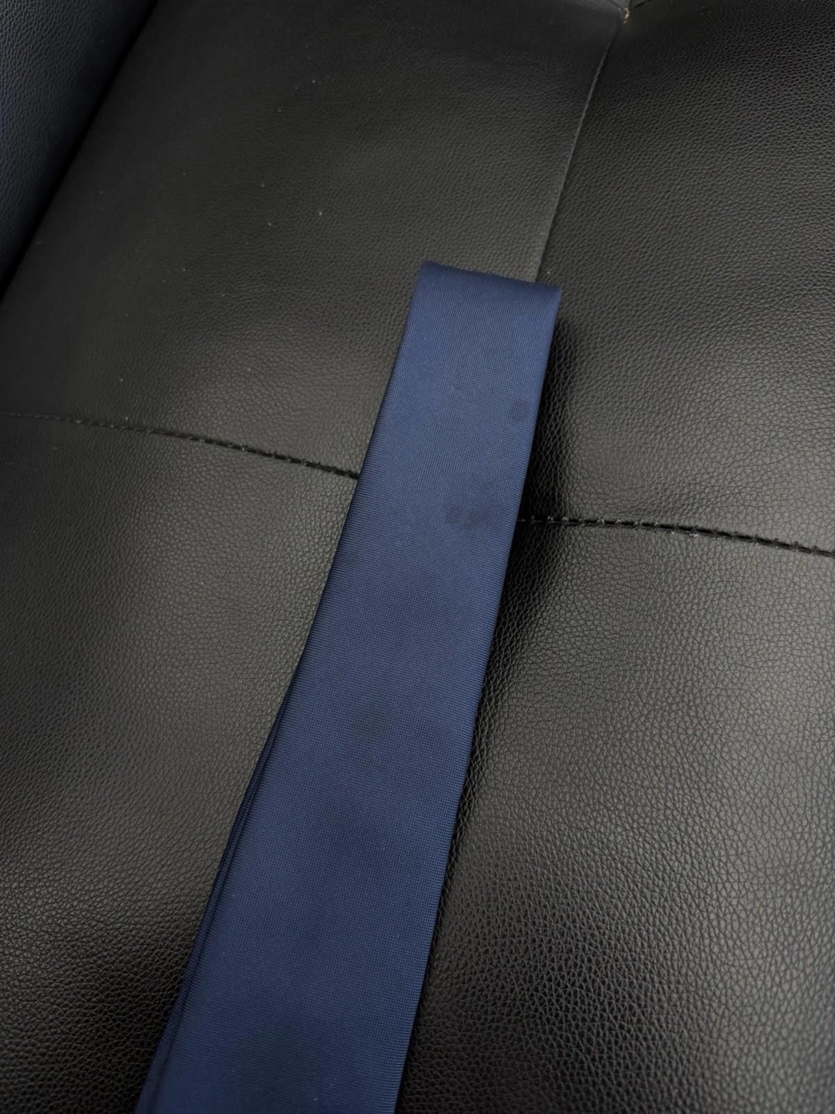 Louis Vuitton Louis Vuitton Tie Silk 100 % Authentic Monogram Tie , Blue Size ONE SIZE - 9 Thumbnail