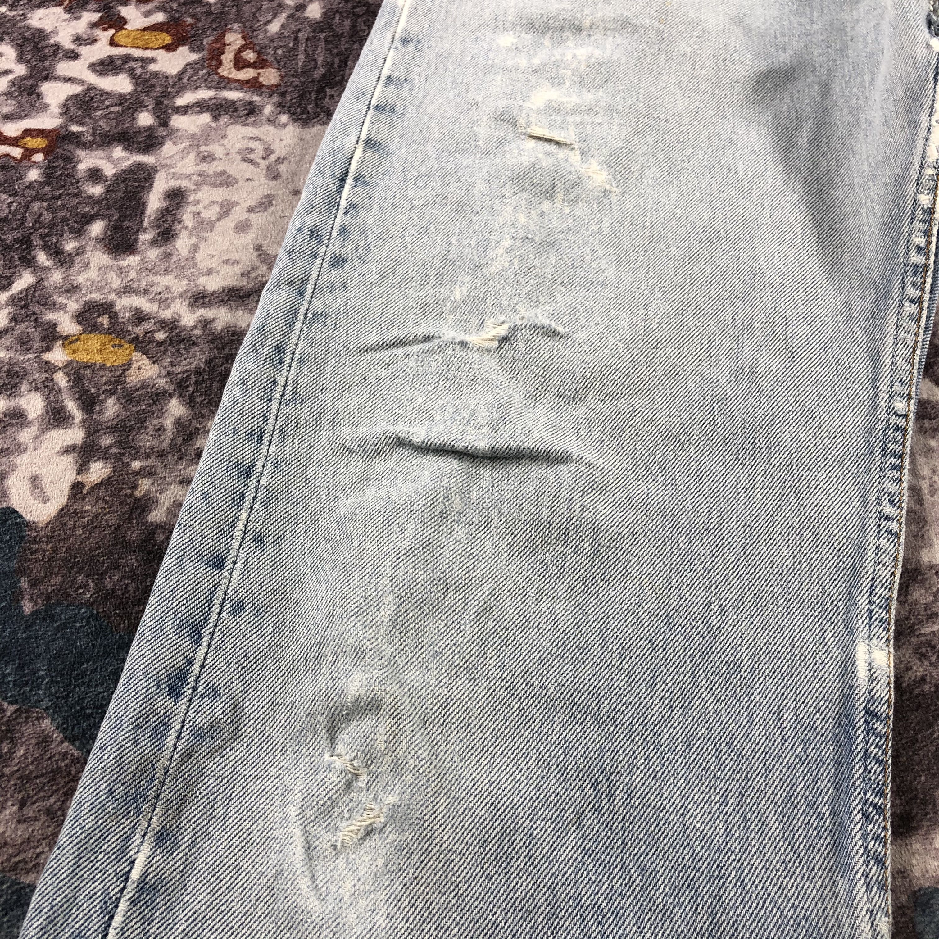 Levi's 90s Vintage Light Wash Levis 501 Jeans-JM3155 Size US 30 / EU 46 - 11 Thumbnail