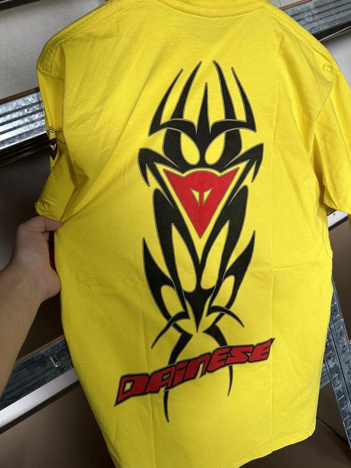 90s Dainese tribal Racing Y2K Opium T-shirt