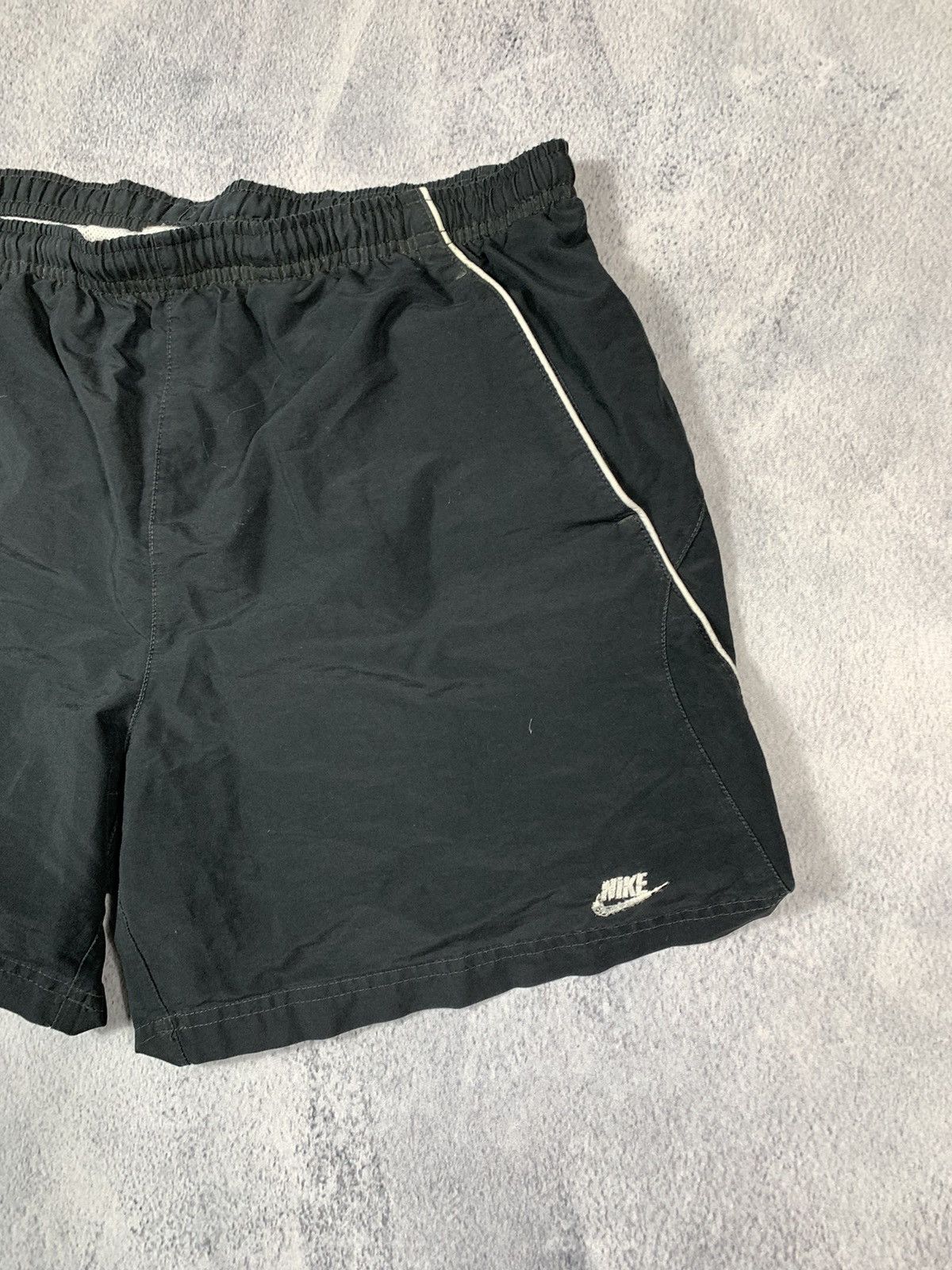Nike × Vintage Vintage Nike trashed shorts swoosh streetwear Y2K size M Size US 32 / EU 48 - 3 Thumbnail