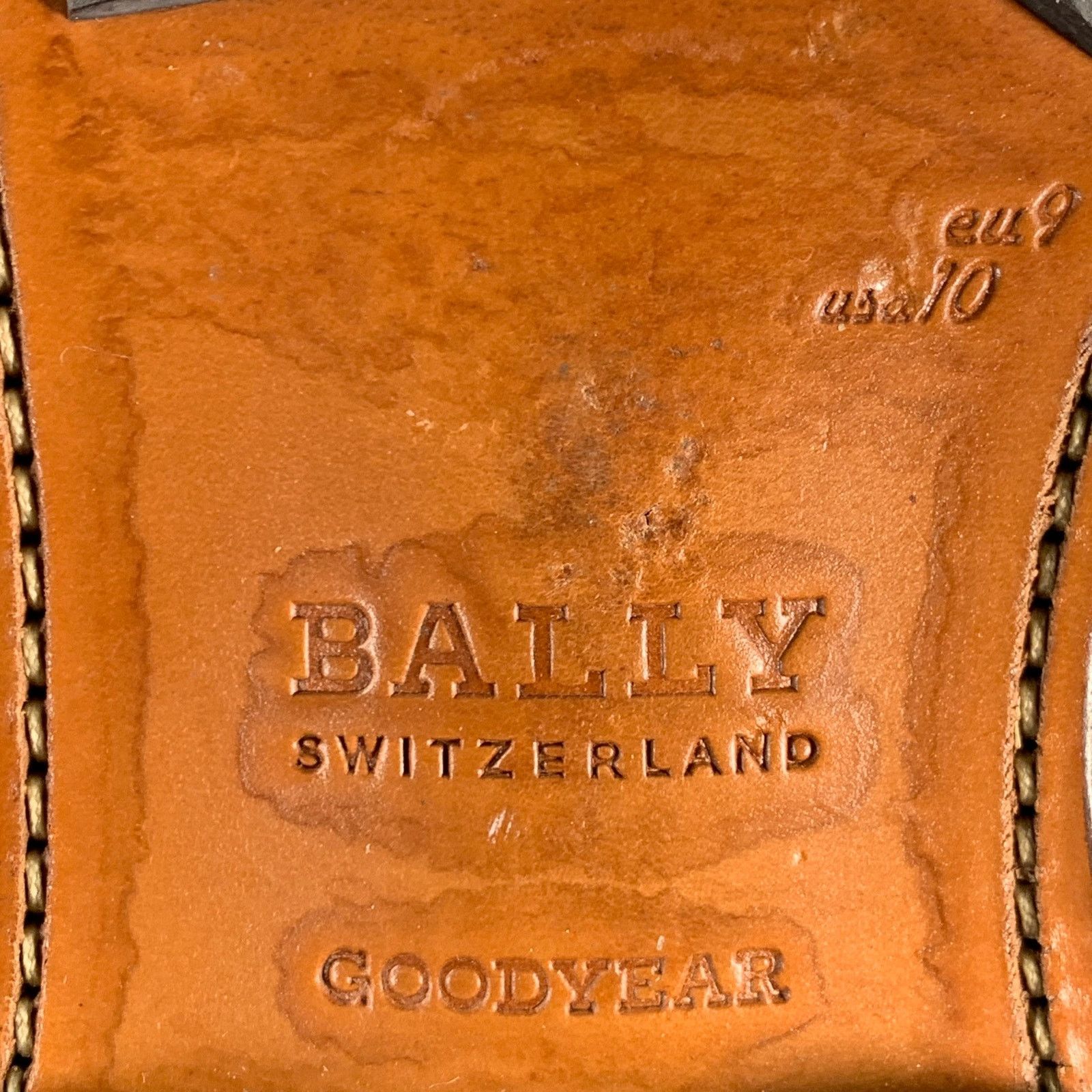 Bally Avery Brown Perforated Pebble Grain Leather Wingtip Boots Size US 10 / EU 43 - 7 Thumbnail