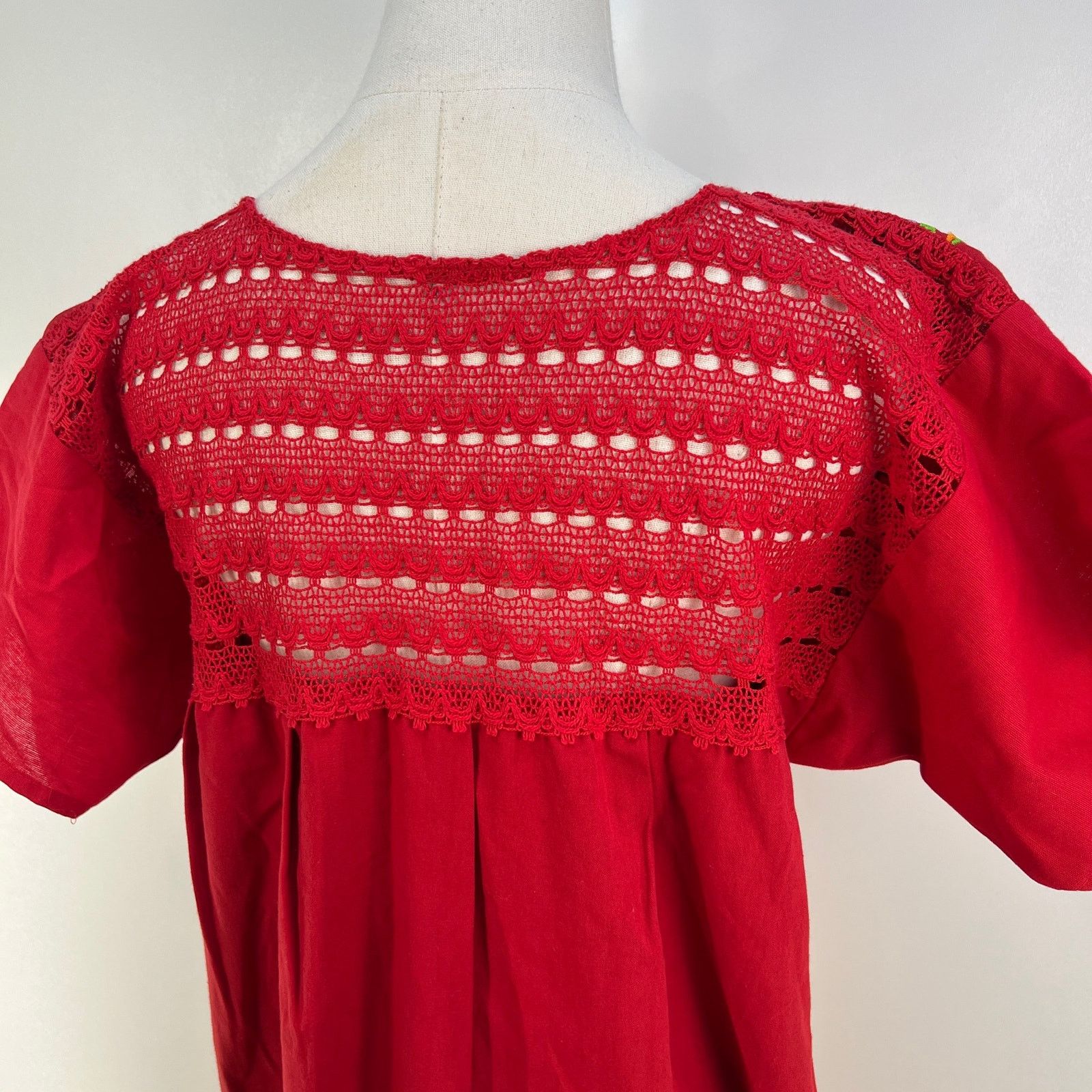 Handmade Handmade Embroidered Floral Mexican Dress Red Size M / US 6-8 / IT 42-44 - 10 Thumbnail