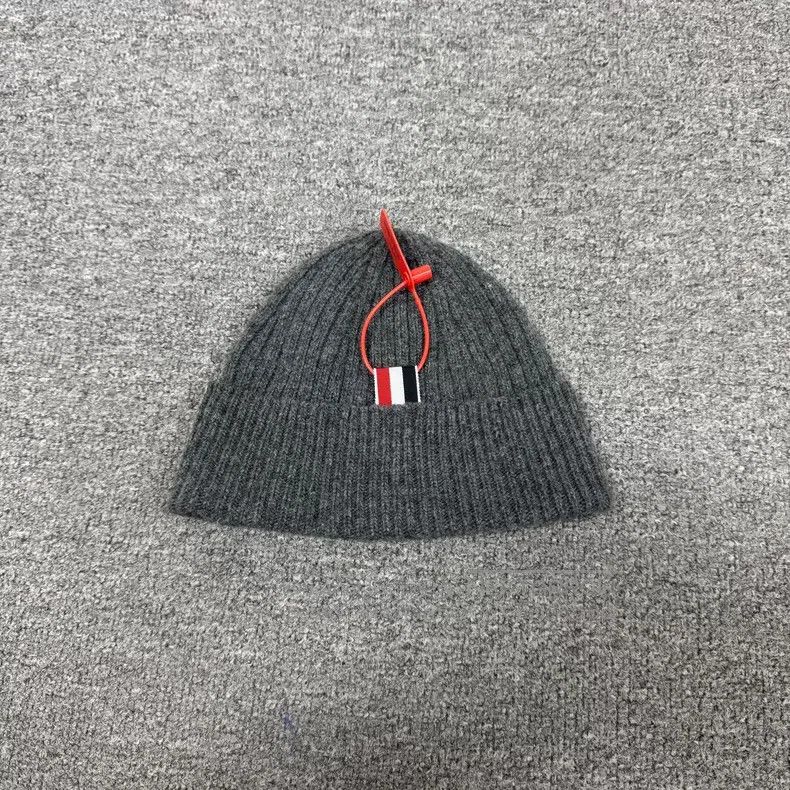 Thom Browne Thom Browne Deep grey classic four-striped knit beanie Size ONE SIZE - 3 Thumbnail
