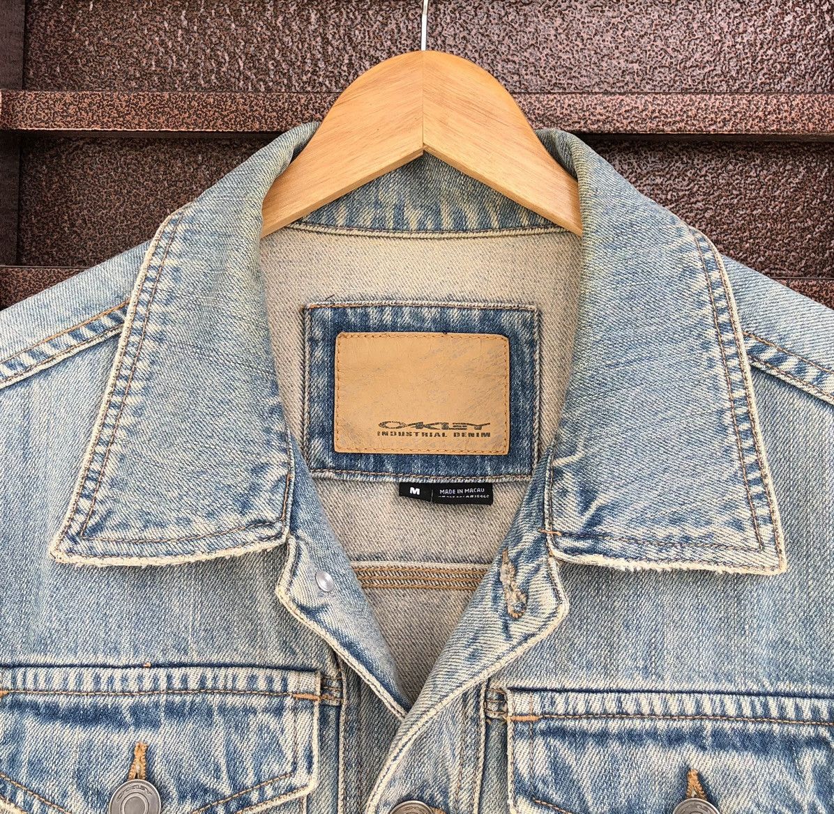 Oakley Vintage Oakley Denim Trucker Jacket Size US M / EU 48-50 / 2 - 18 Thumbnail