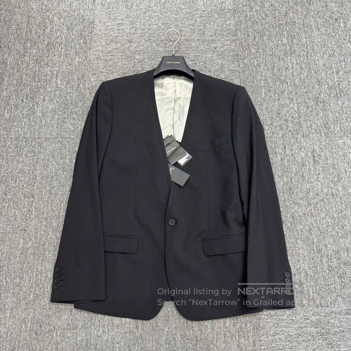 Dolce & Gabbana new dg wool blazer without lapel. Size US L / EU 52-54 / 3 - 1 Thumbnail