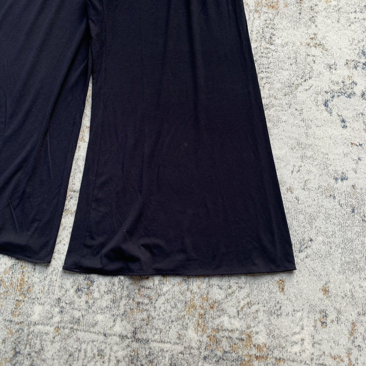Japanese Brand Rare Japanese Brand Uniqlo Yohji Style Ultra Wide Pants Size US 34 / EU 50 - 2 Thumbnail