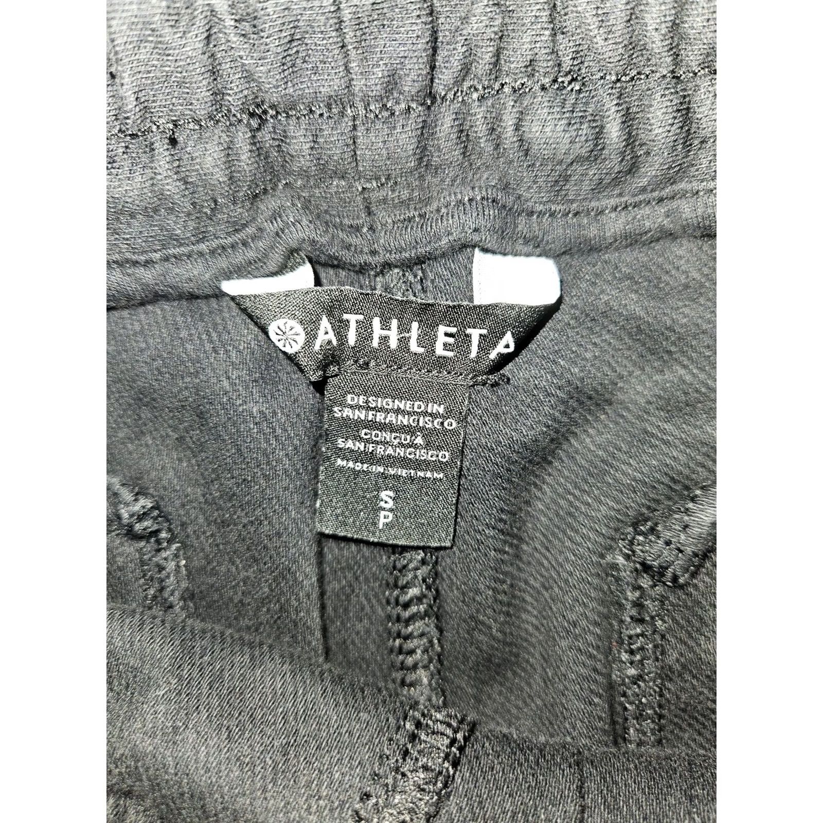 Athleta VINTAGE Athleta Shorts Womens Small Black Relaxed Drawstring Athletic Pockets Yoga Size 28" / US 6 / IT 42 - 2 Thumbnail