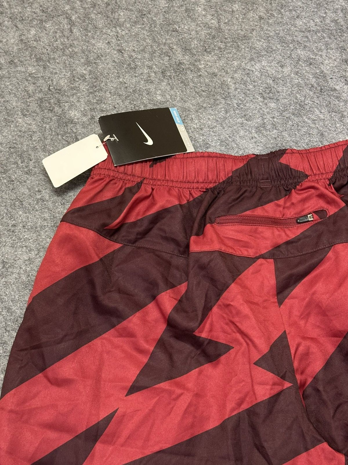 Nike Nike Running Dri-FIT shorts made of polyester. Size US 30 / EU 46 - 8 Thumbnail