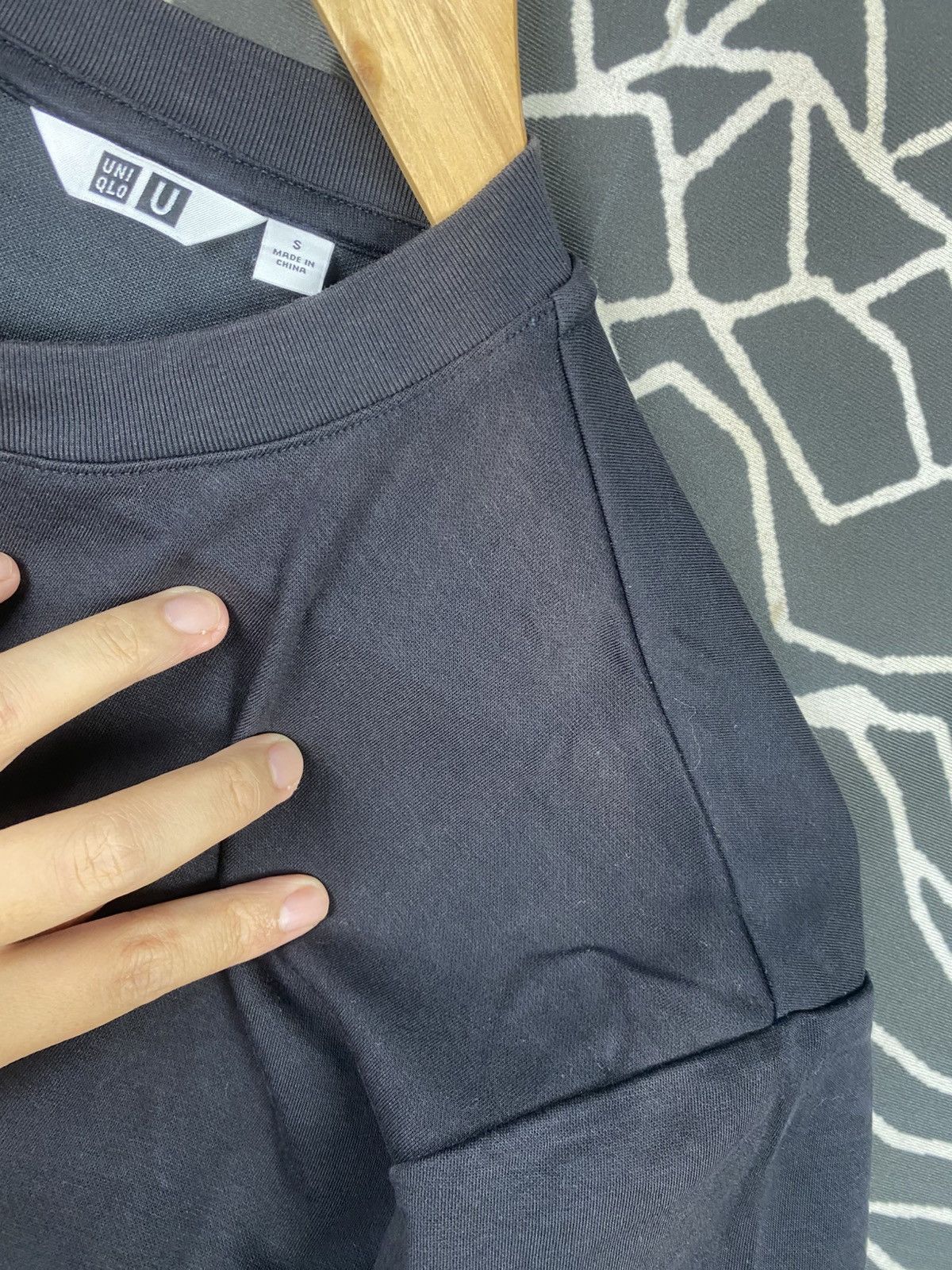 Uniqlo Uniqlo Alrism Black Tee Size US S / EU 44-46 / 1 - 4 Thumbnail