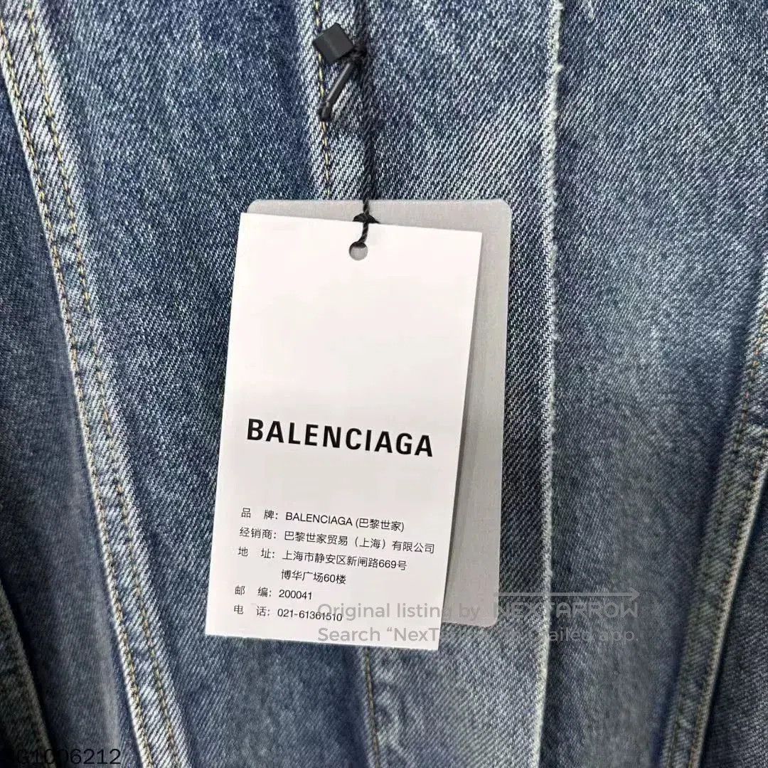 Balenciaga Distressed Oversized Denim Jacket Balenciaga. Size US XS / EU 42 / 0 - 5 Thumbnail