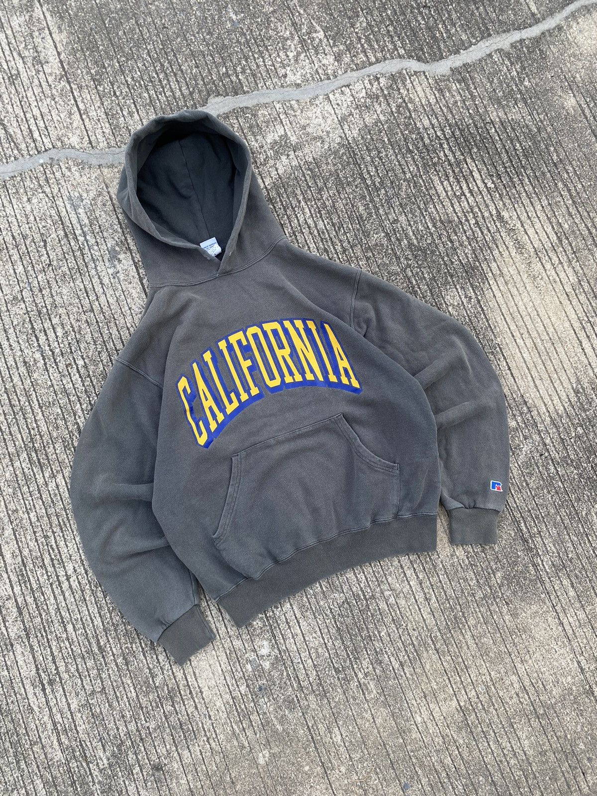 Russell Athletic × Vintage Faded “CA” Russell Athletic Hoodie Size US M / EU 48-50 / 2 - 2 Thumbnail