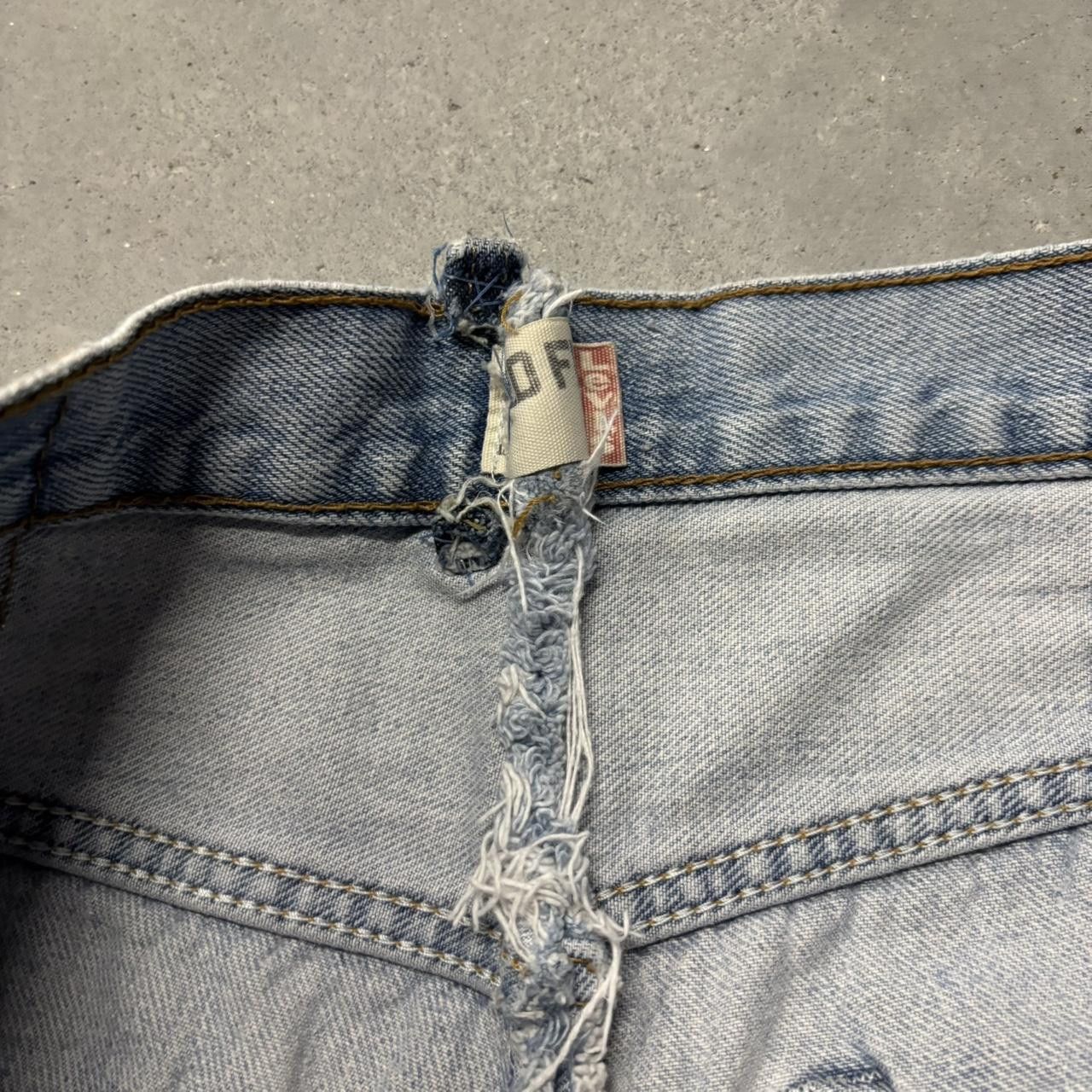 Levi's × Vintage Crazy Vintage Y2K/2000s Faded Light Wash Levi’s Distressed Denim Jeans! Size US 31 - 8 Thumbnail