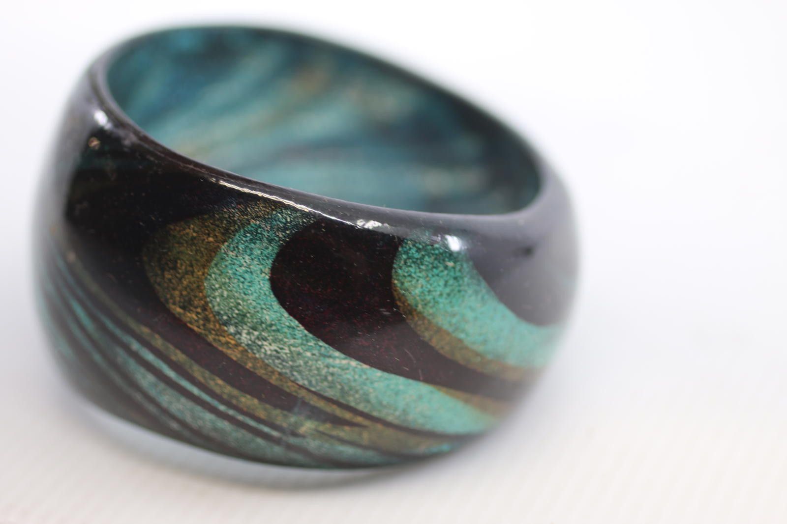 The Unbranded Brand Vintage Green BlackSwirl Resin BangleWide Statement bracelet Size ONE SIZE - 3 Thumbnail