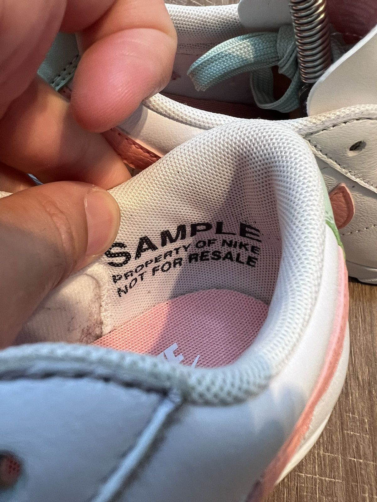 Nike Size 7 Nike Sample Blazer LE Low White Bleached Coral W Size US 7 / IT 37 - 7 Thumbnail