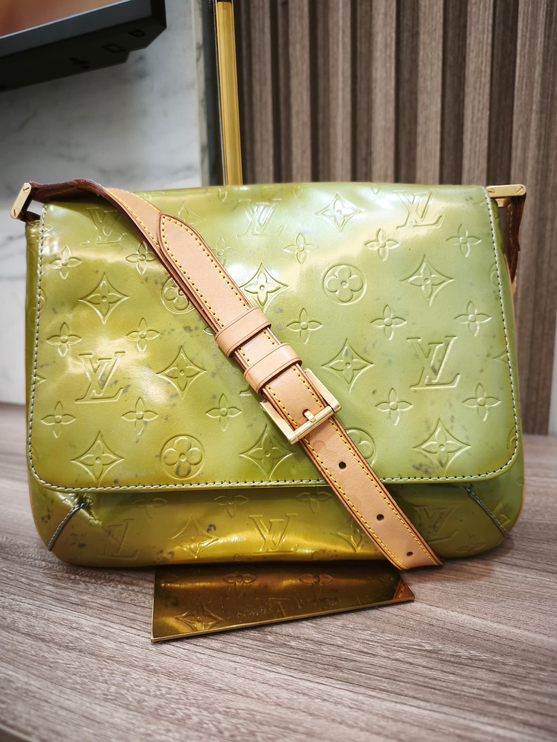 Louis Vuitton Louis Vuitton Yellow Monogram Vernis Thompson Street Bag Size ONE SIZE - 1 Thumbnail
