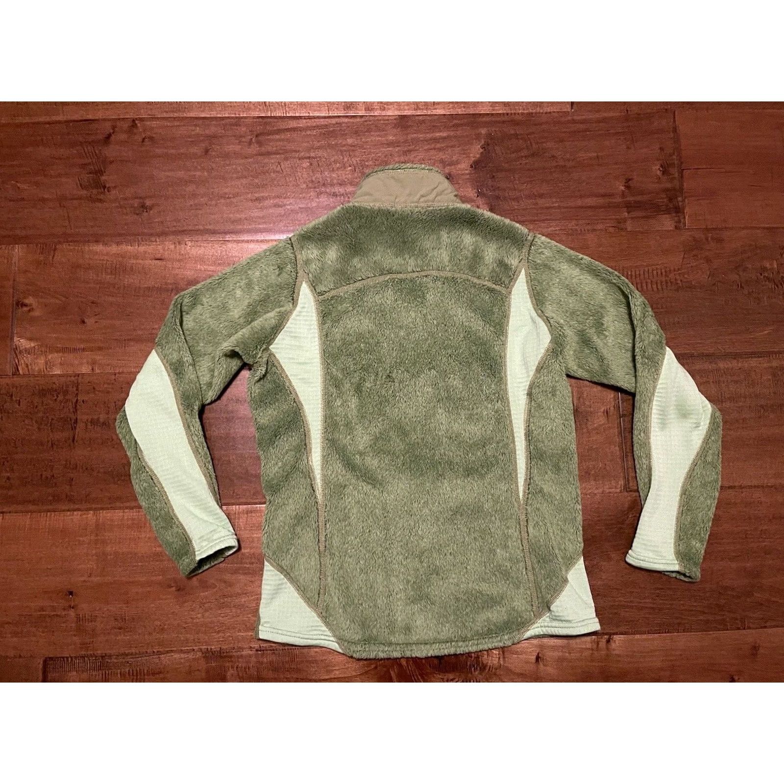 Patagonia VINTAGE Patagonia R Polartec Fleece Jacket Women's M Green Full Zip Made in USA Size M / US 6-8 / IT 42-44 - 4 Thumbnail
