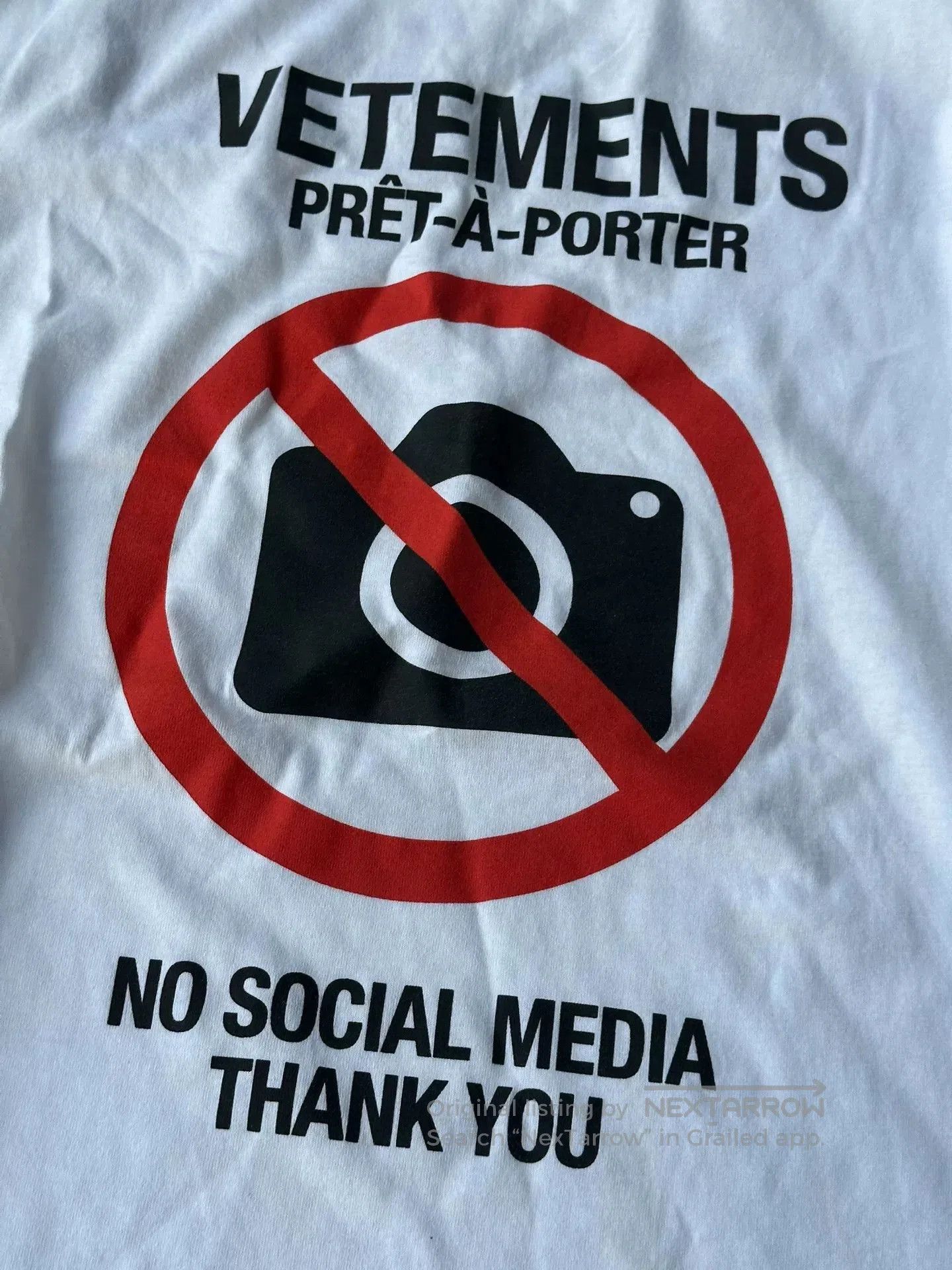 Vetements VETEMENTS No Camera Print T-Shirt. Size US S / EU 44-46 / 1 - 2 Thumbnail
