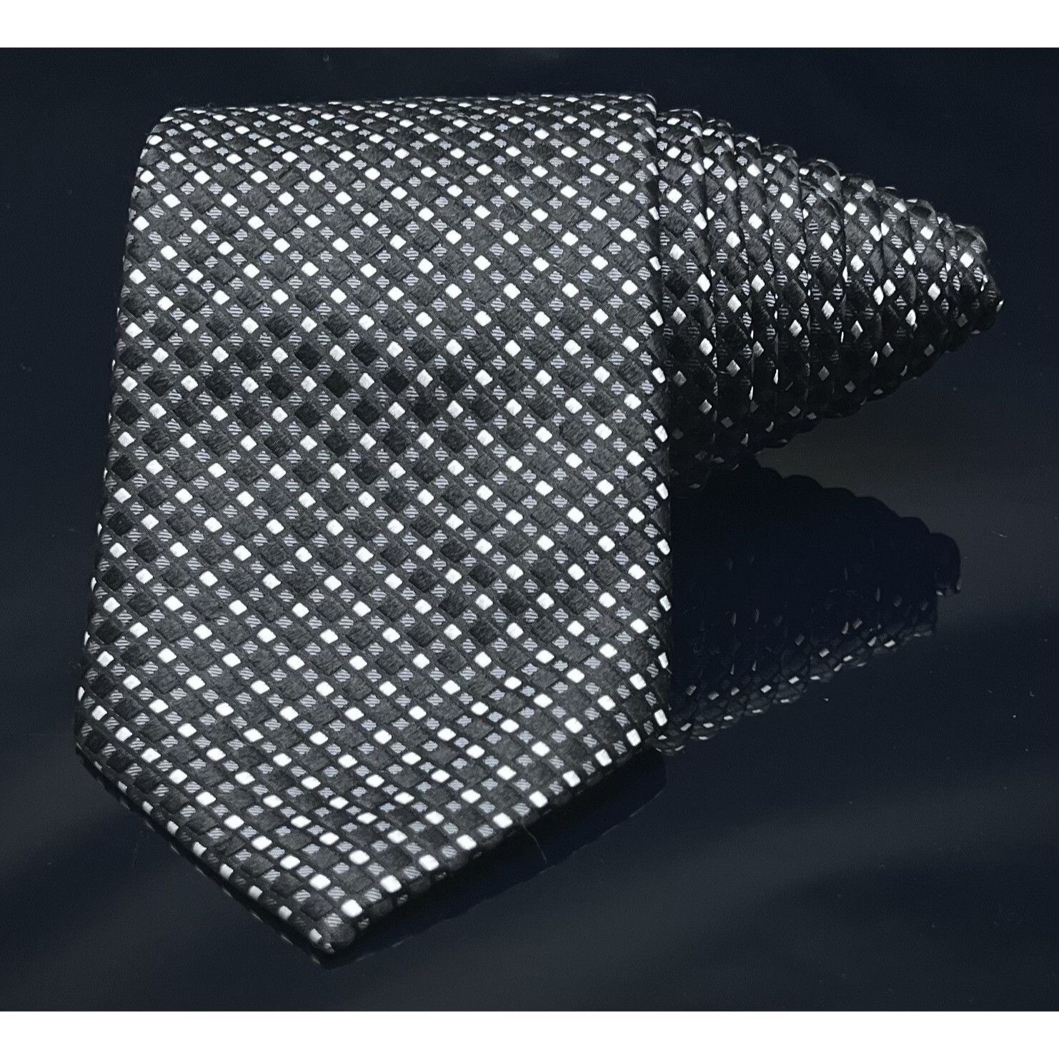 Donald Trump DONALD J. TRUMP MEN'S TIE BLACK/GEOMETRIC WIDTH: 3.50" LENGT Size ONE SIZE - 2 Thumbnail