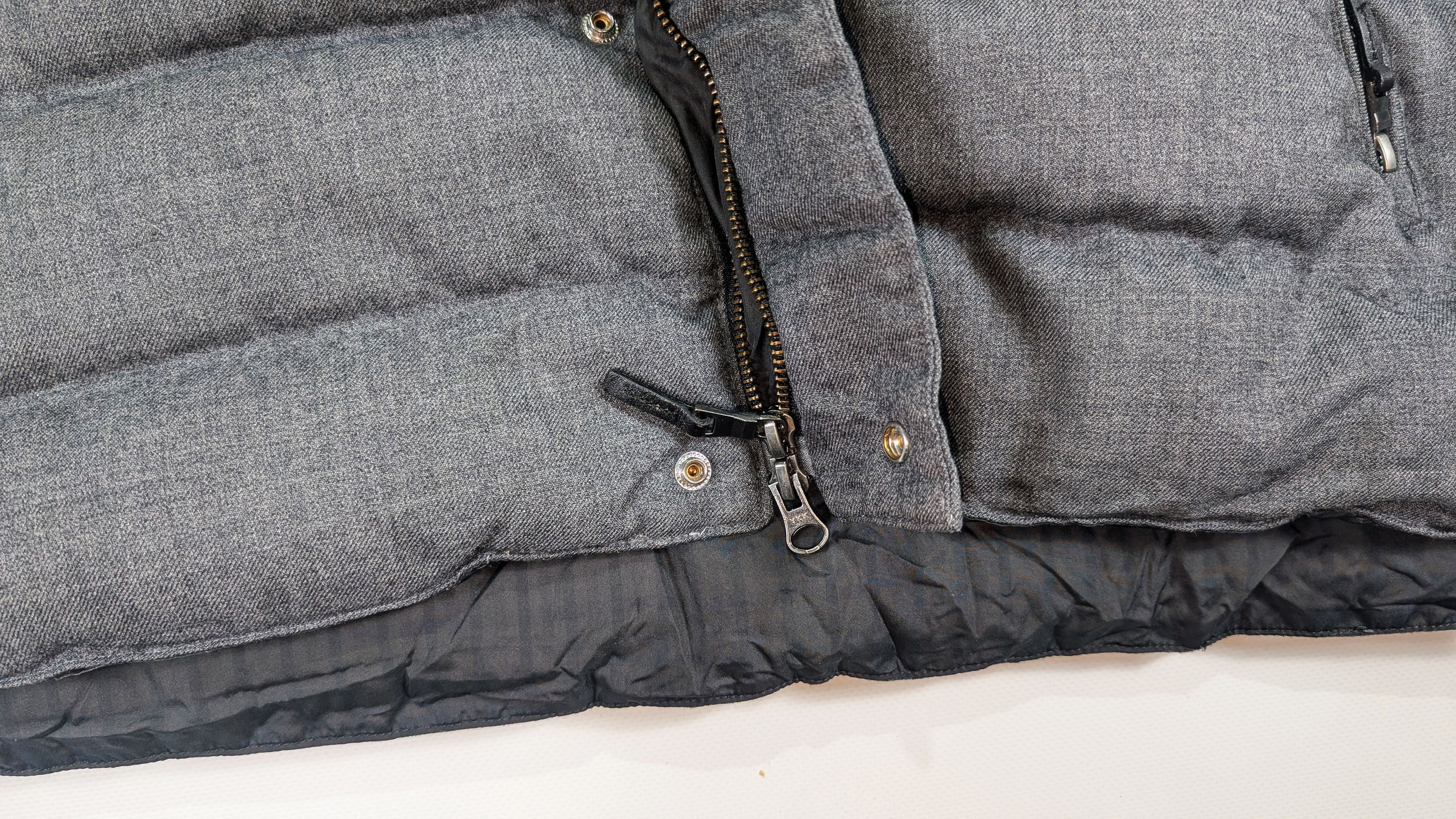Hackett Hackett Mayfair Gray Wool Blend Puffer Gilet Vest Size M Size US M / EU 48-50 / 2 - 7 Thumbnail